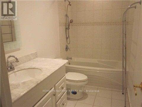 16 Thames Court, Richmond Hill, Ontario  L4B 1N4 - Photo 13 - N13682606