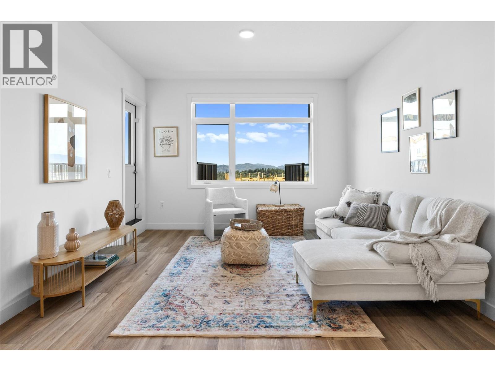 1111 Frost Road Unit# 403, Kelowna, British Columbia