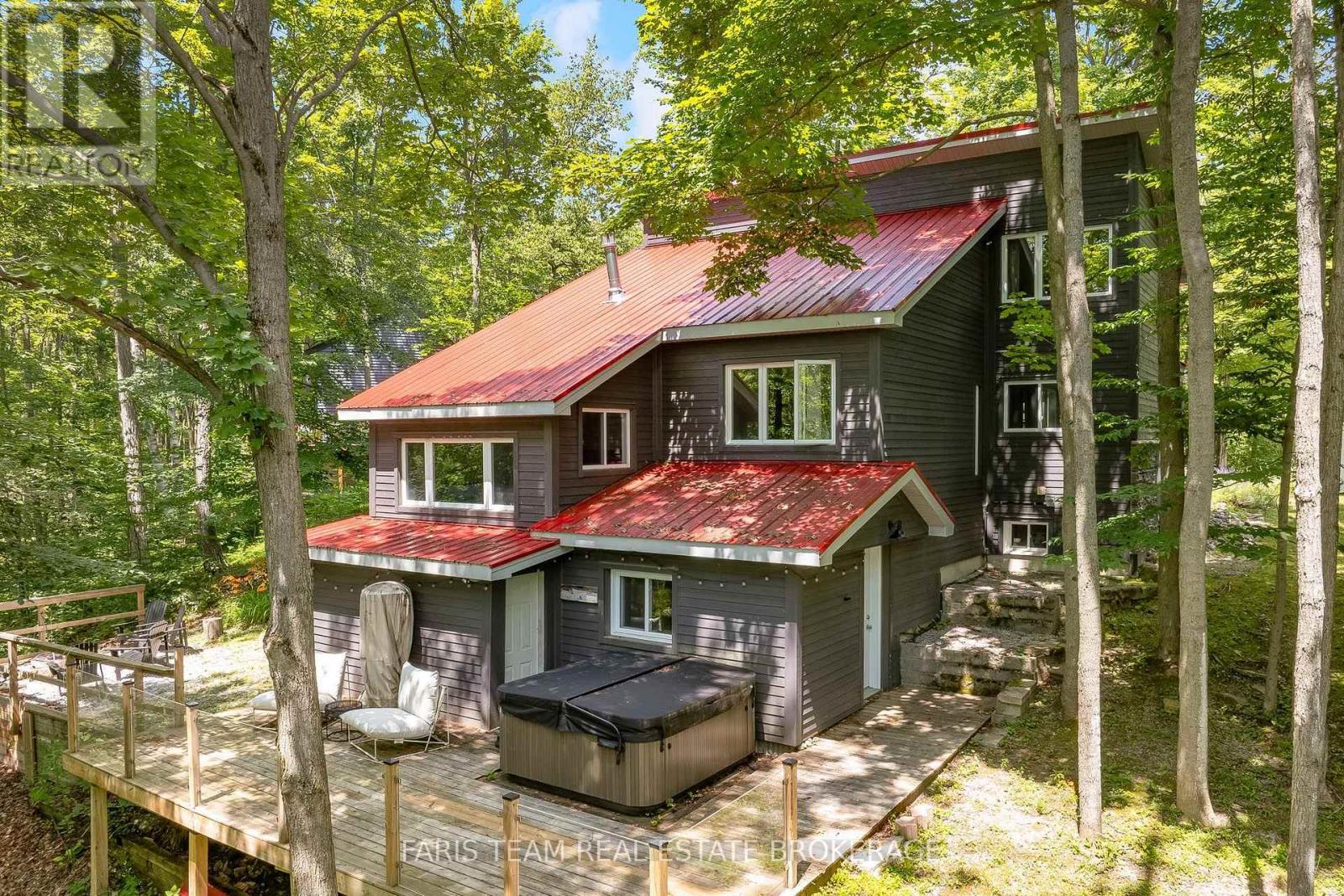 49 Huronwoods Drive, Oro-Medonte (Sugarbush), Ontario  L0K 1E0 - Photo 2 - S13682728