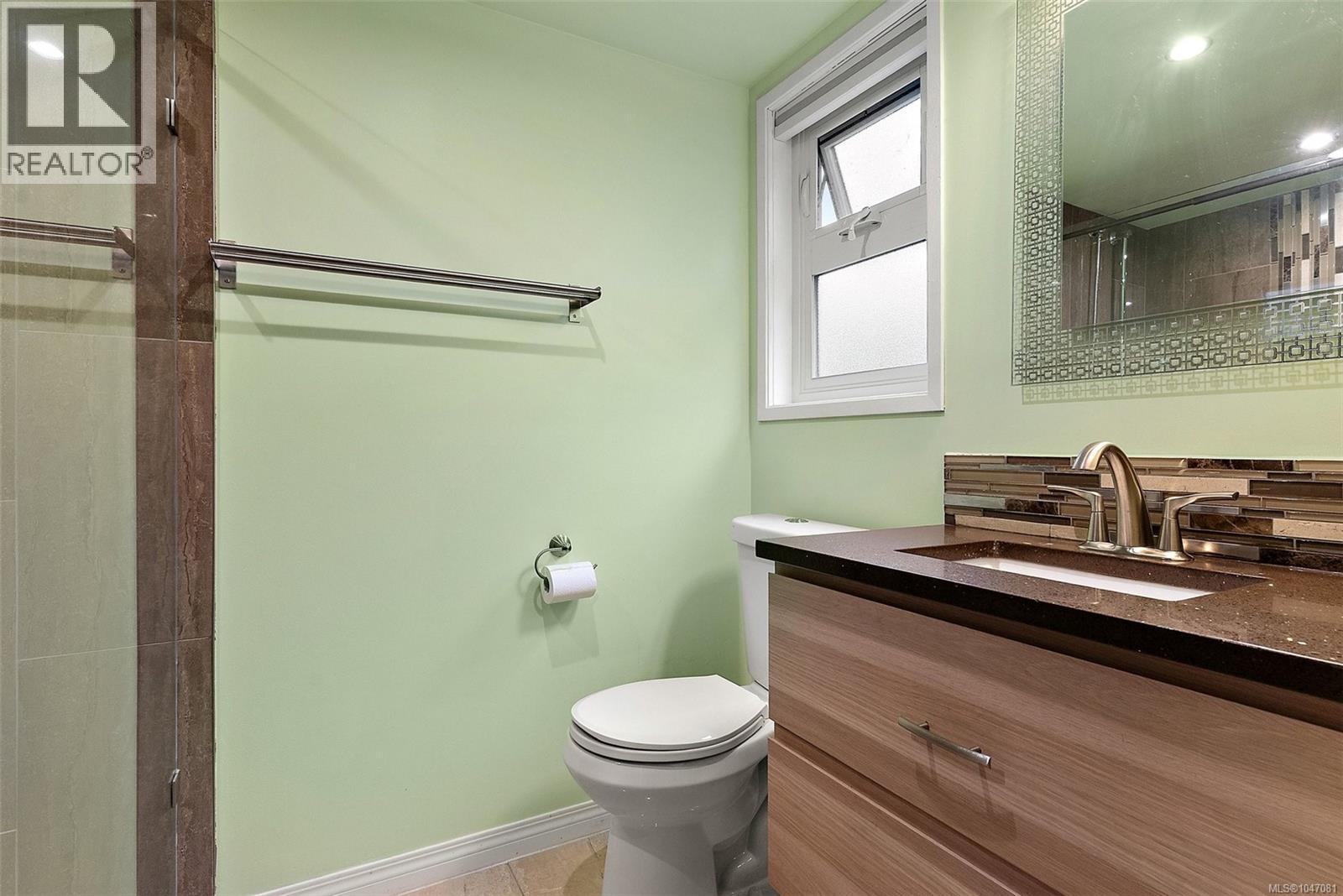 10411 Finch Pl, Sidney, British Columbia  V8L 4P7 - Photo 15 - 1047081