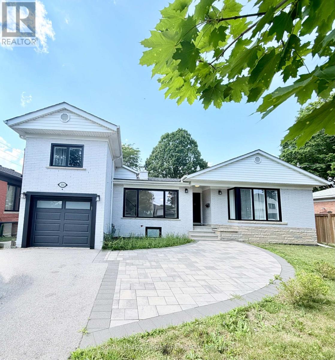 <div class="slider-price">$1,348,000</div><p>104 Great Oak Drive, Toronto, Ontario</p>