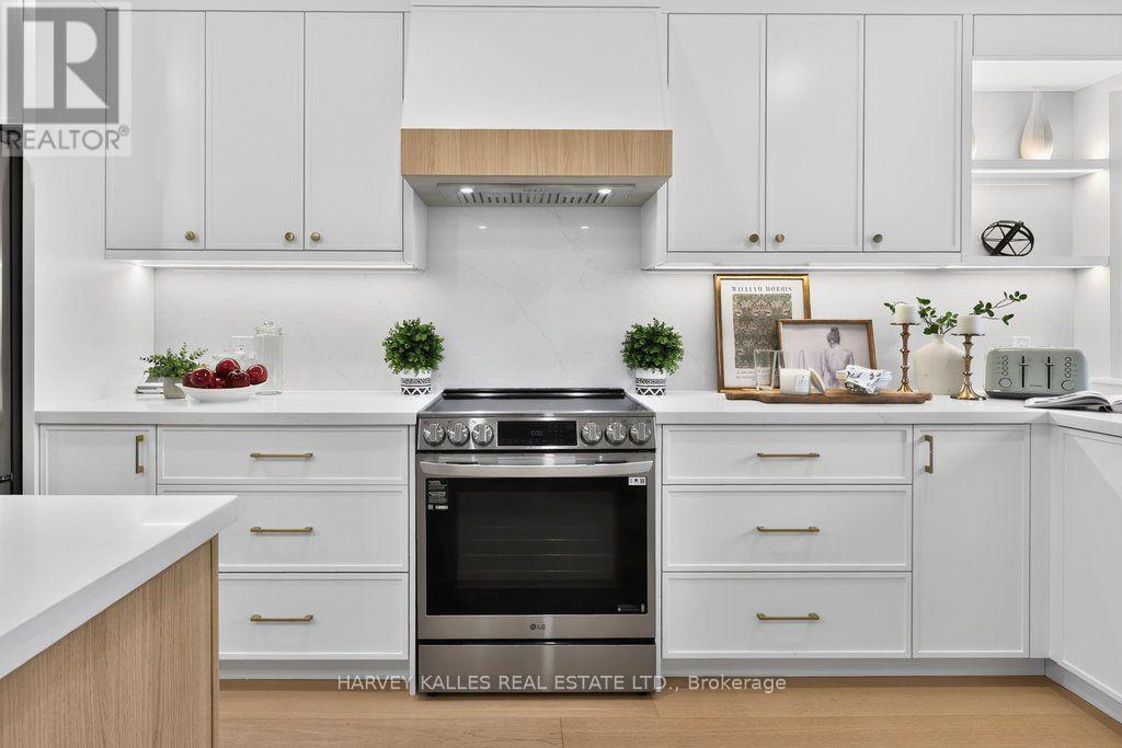 1 - 1160 Walden Circle, Mississauga, Ontario  L5J 4J9 - Photo 3 - W13682738