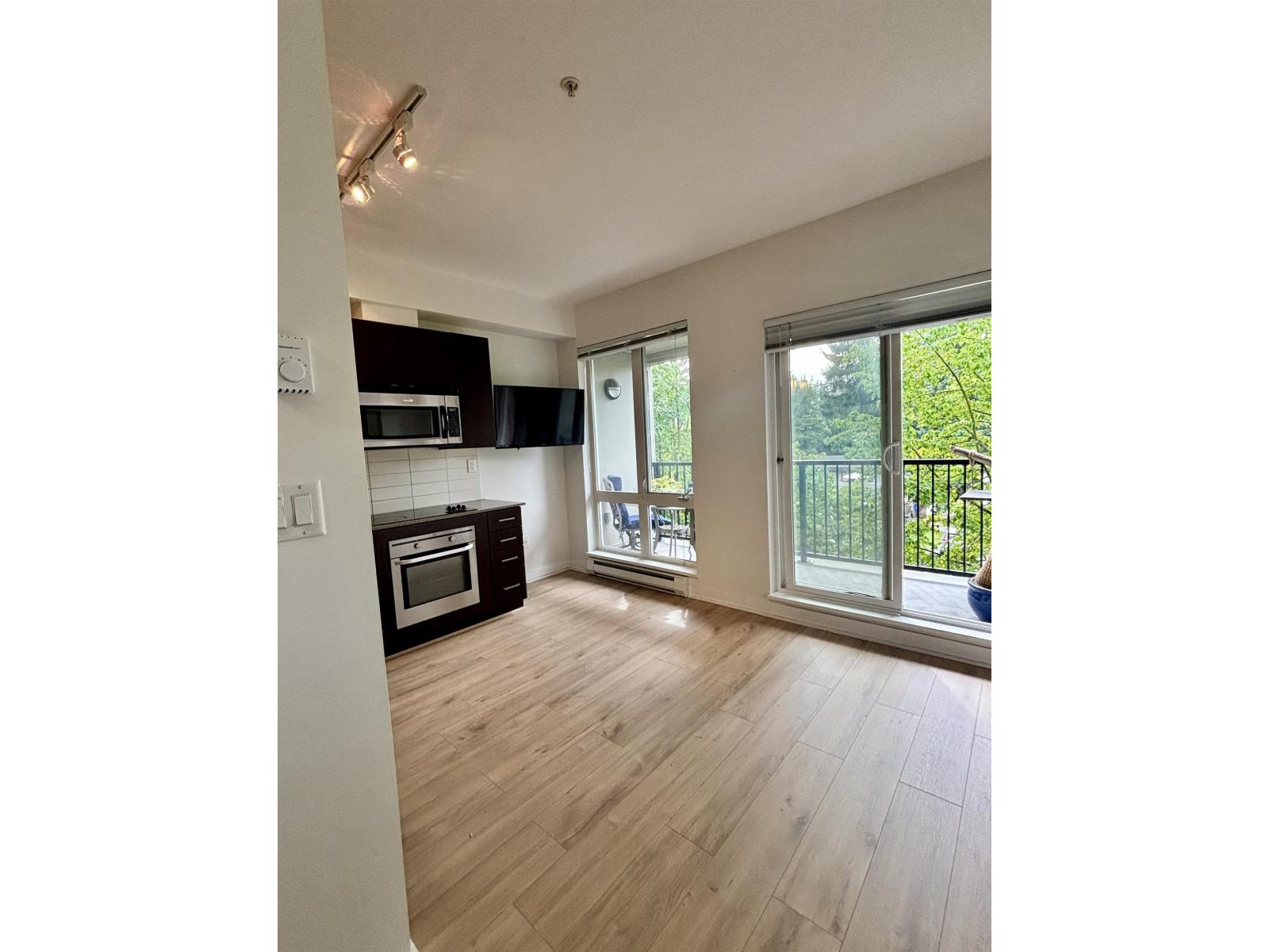 330 13321 102a Avenue, Surrey, British Columbia  V3T 1P6 - Photo 3 - R3151700