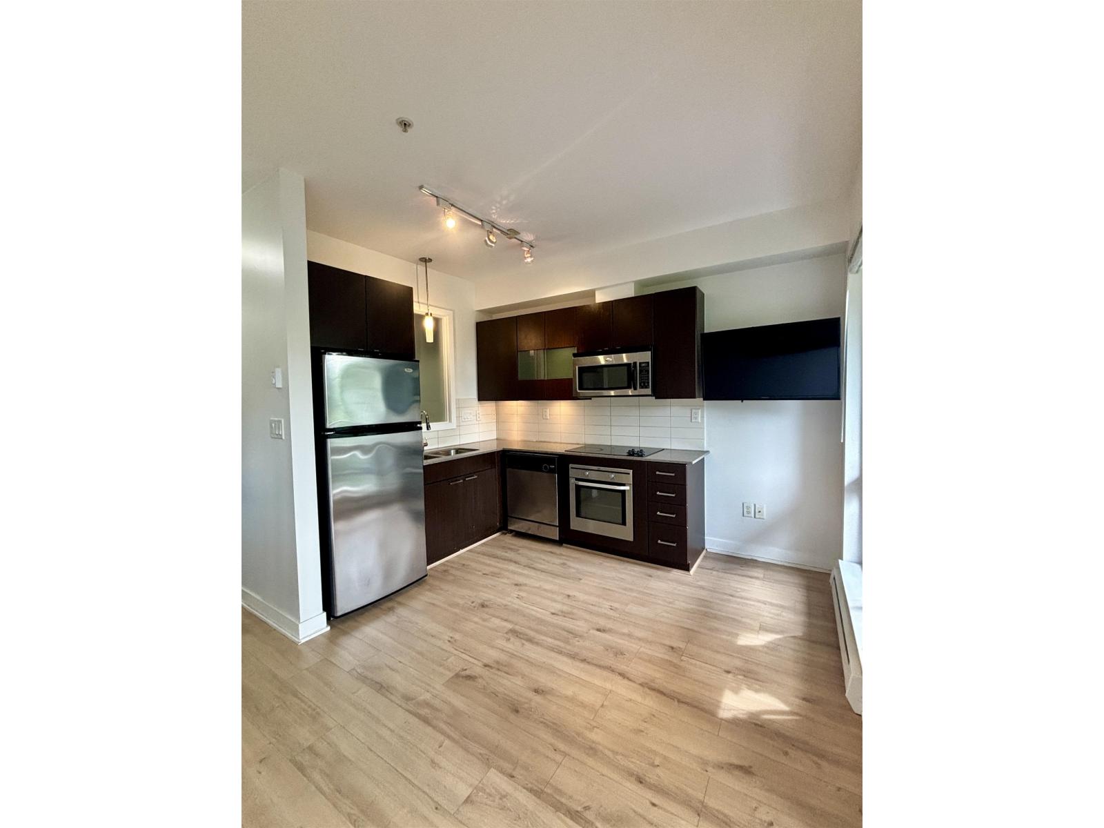 330 13321 102a Avenue, Surrey, British Columbia  V3T 1P6 - Photo 4 - R3151700