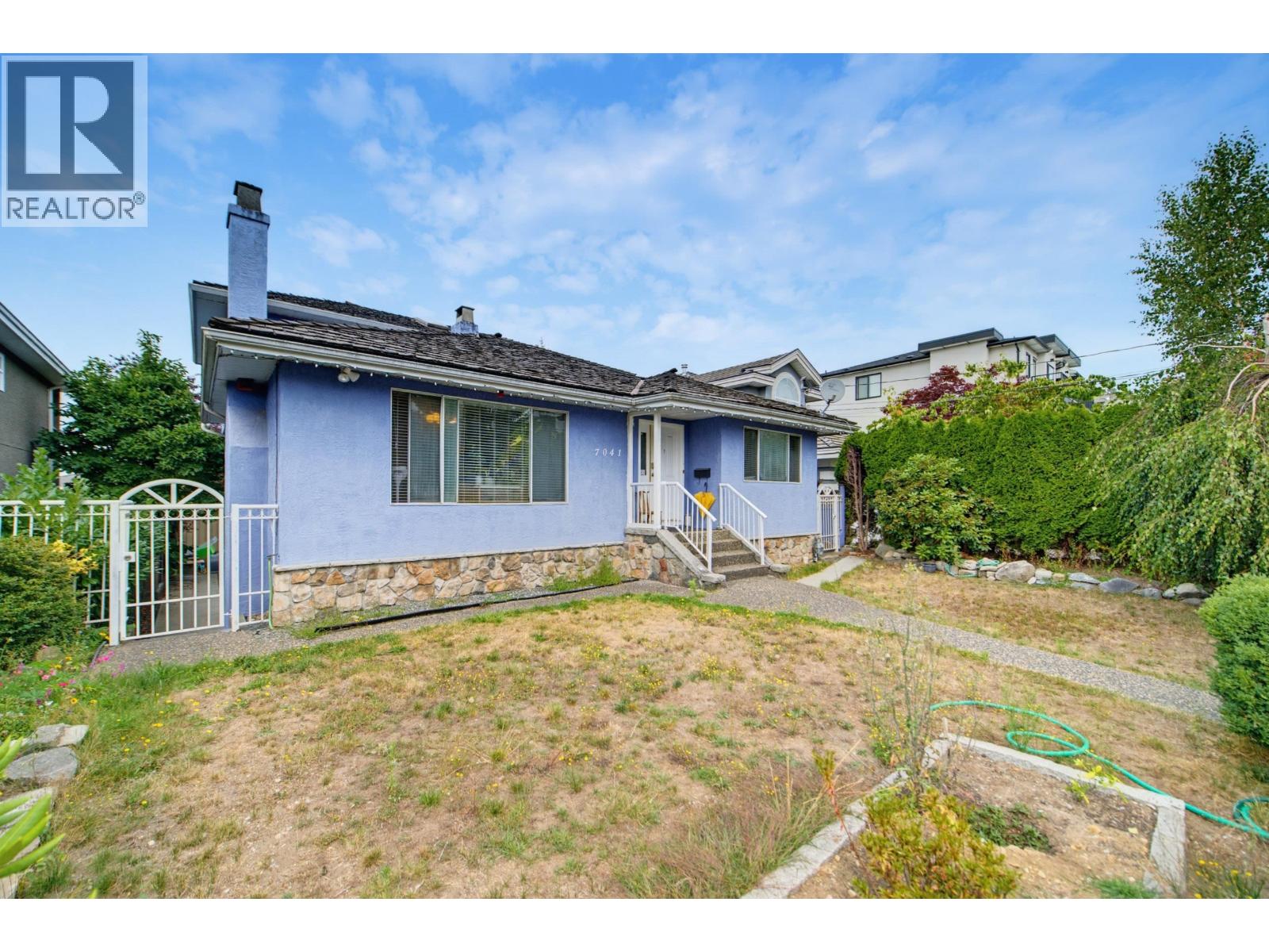 7041 Willingdon Avenue, Burnaby, British Columbia  V5J 3R4 - Photo 3 - R3155602