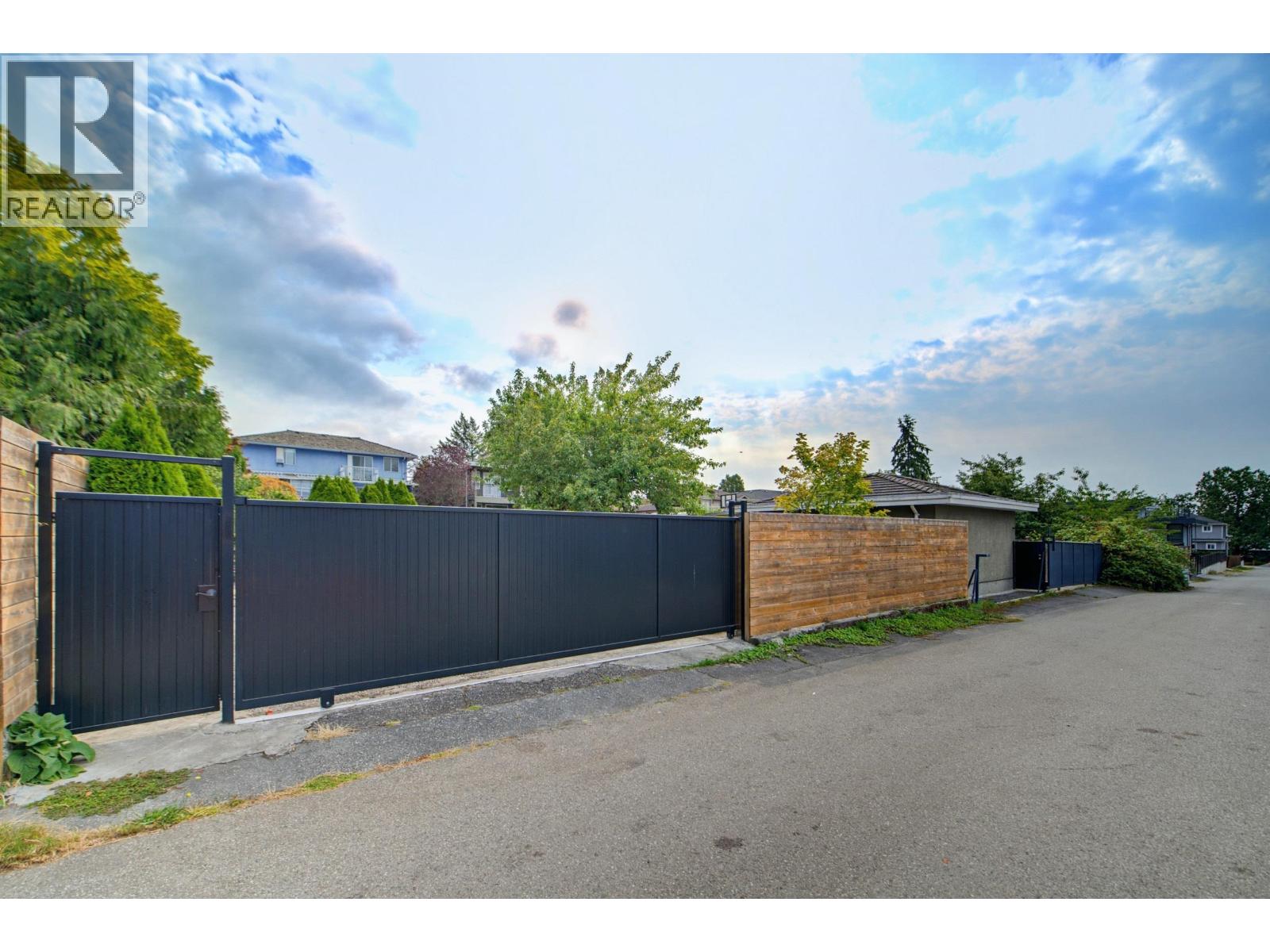 7041 Willingdon Avenue, Burnaby, British Columbia  V5J 3R4 - Photo 39 - R3155602