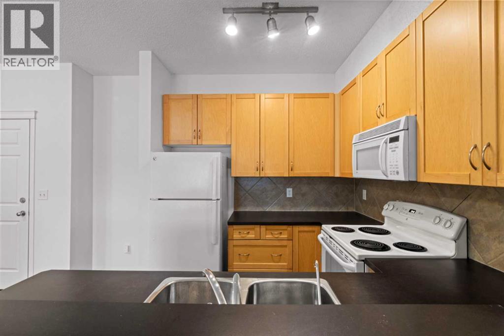 3304, 70 Panamount Drive NW, Calgary, Alberta  T3K 6K3 - Photo 12 - A2318852