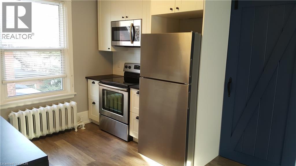 47 Sherman Avenue S Unit# 3, Hamilton, Ontario  L8M 2P6 - Photo 3 - 40850129
