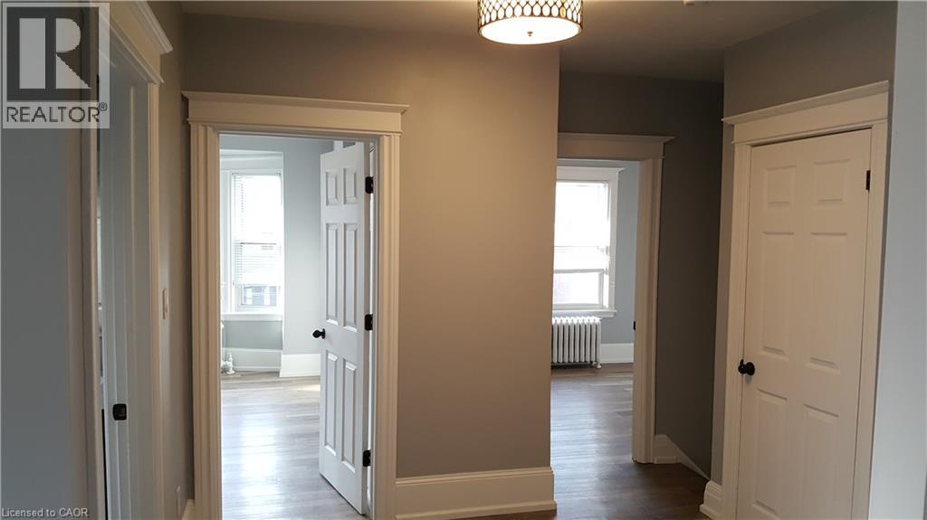 47 Sherman Avenue S Unit# 3, Hamilton, Ontario  L8M 2P6 - Photo 12 - 40850129