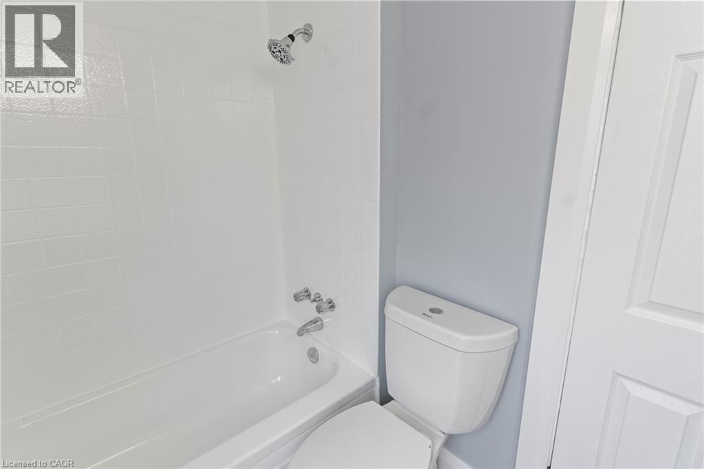 35 East 27th Street, Hamilton, Ontario L8V 3E8 - Photo 23 - 40851578