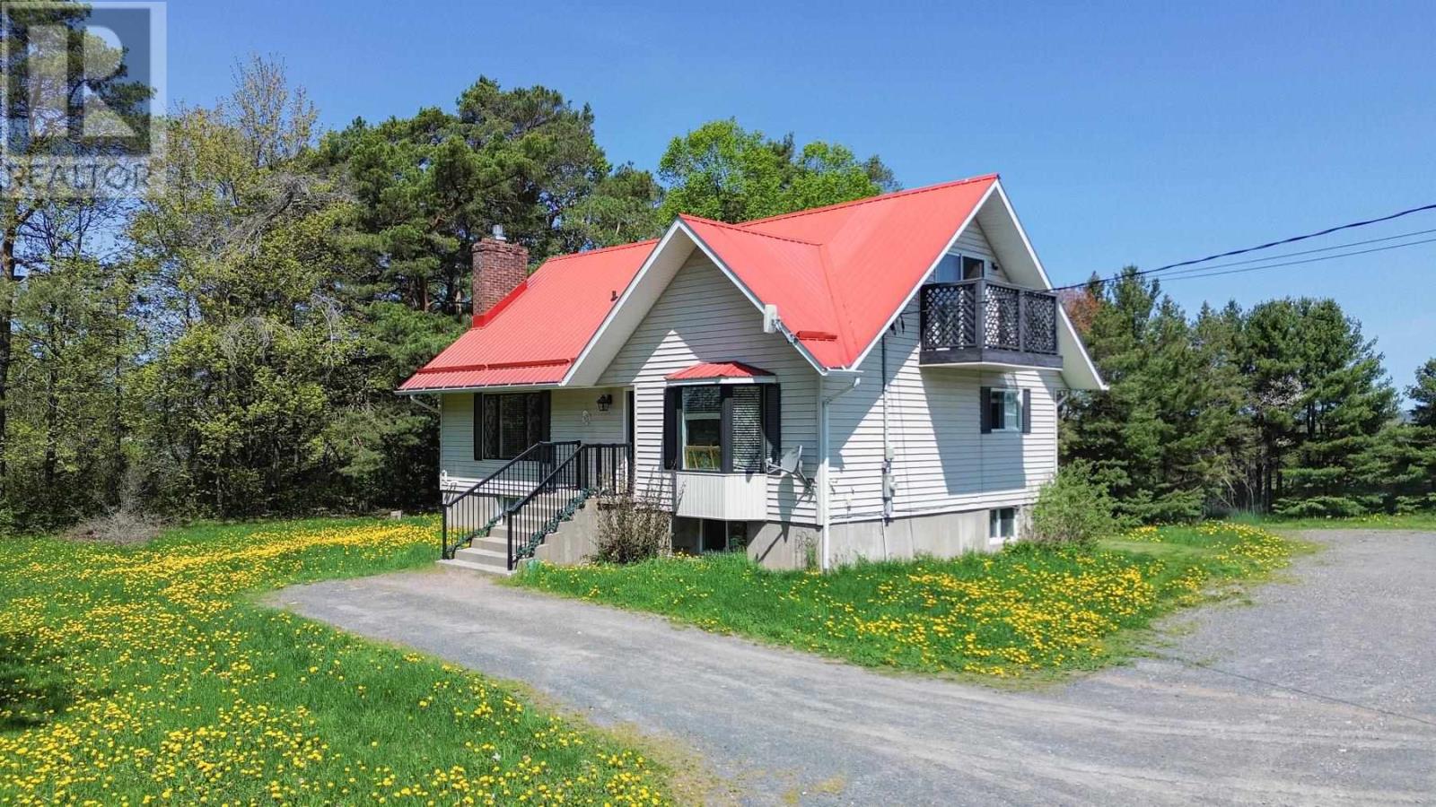 476 Cloudslee Rd, Plummer Additional Township, Ontario  P0R 1C0 - Photo 2 - SM261249