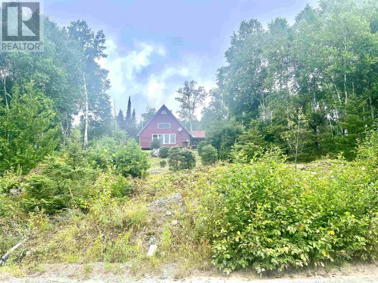 015 Paint Lake Rd, Wawa, Ontario  P0S 1K0 - Photo 2 - SM262132