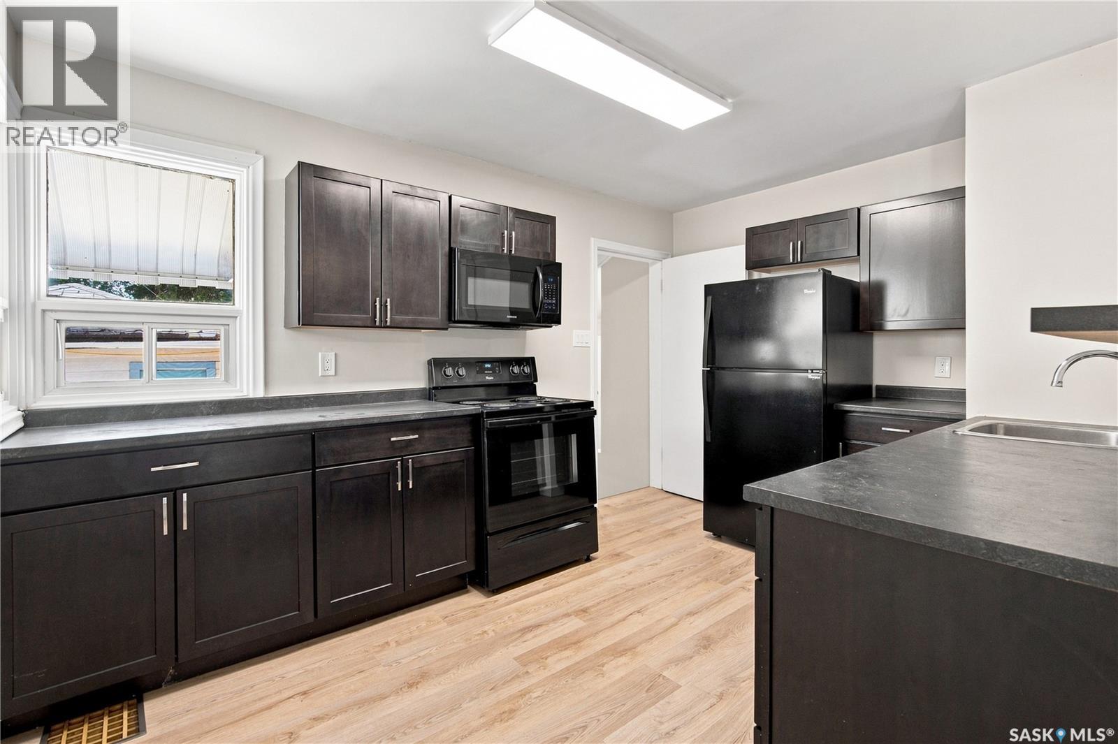 1336 Princess Street, Regina, Saskatchewan  S4T 3Y8 - Photo 10 - SK045797