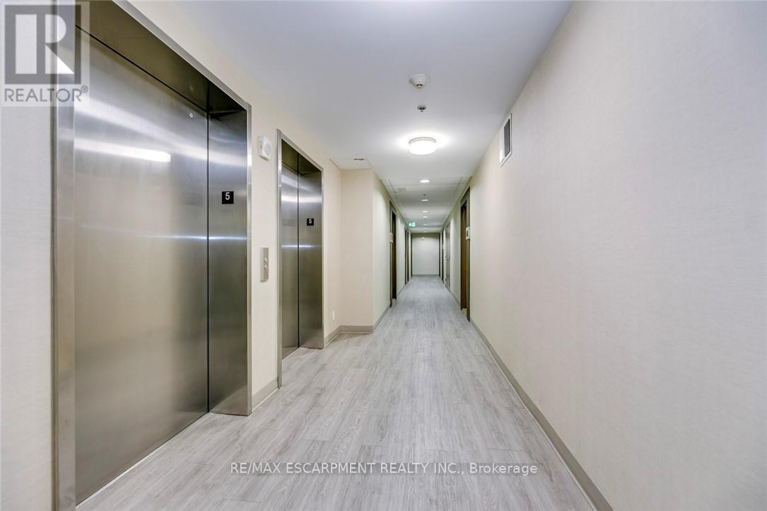 501 - 5001 Corporate Drive, Burlington, Ontario L7L 0H5 - Photo 6 - W13497378
