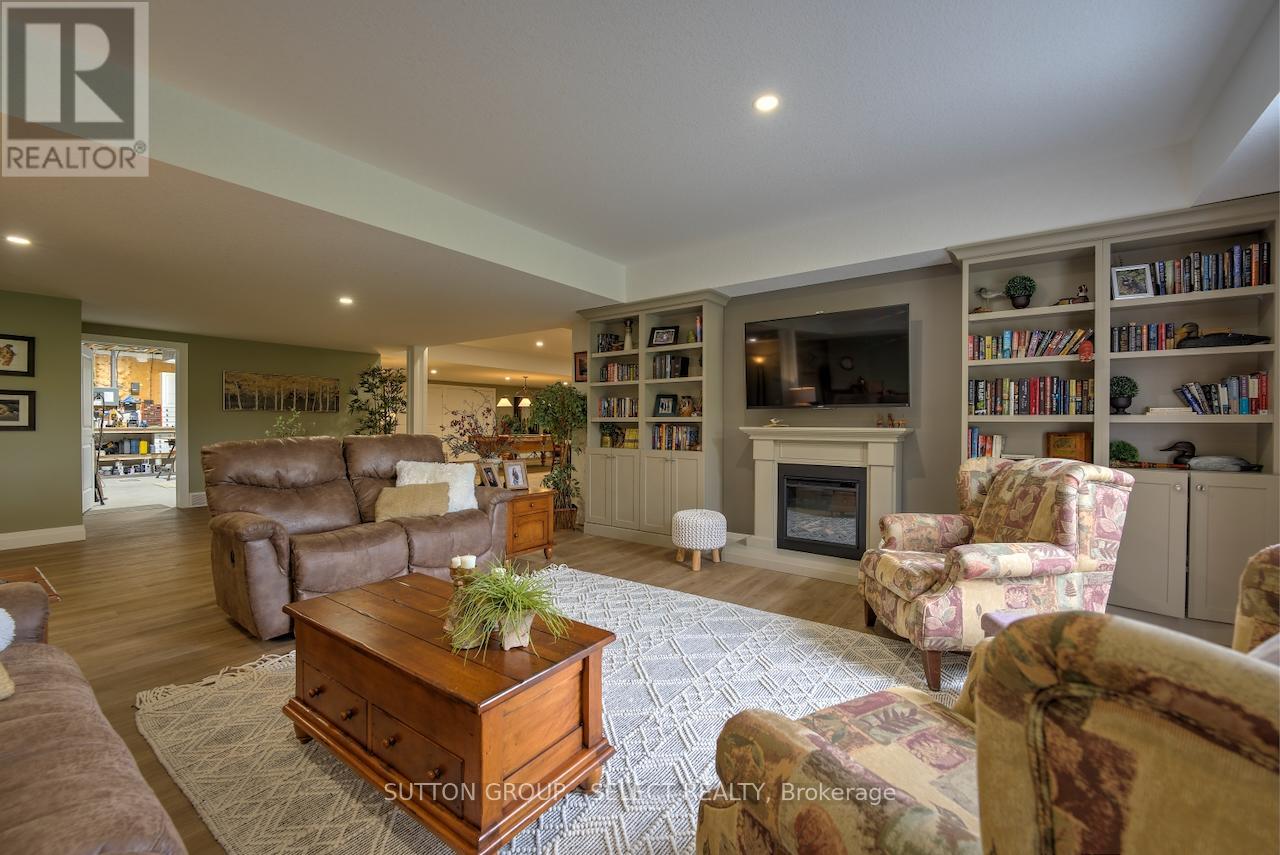 276 Hazelton Lane, South Huron, Ontario  N0M 1S3 - Photo 38 - X13135446