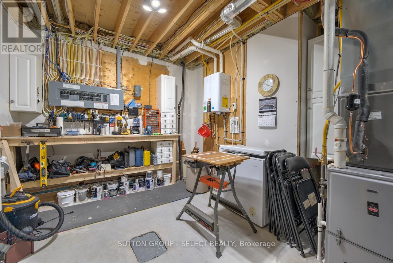 276 Hazelton Lane, South Huron, Ontario  N0M 1S3 - Photo 46 - X13135446