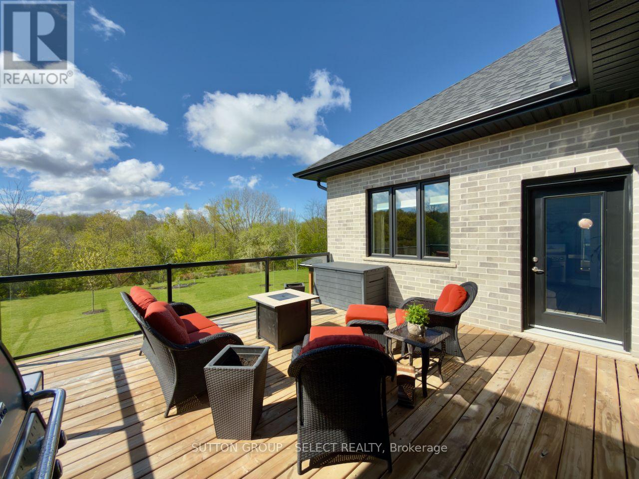 276 Hazelton Lane, South Huron, Ontario  N0M 1S3 - Photo 8 - X13135446