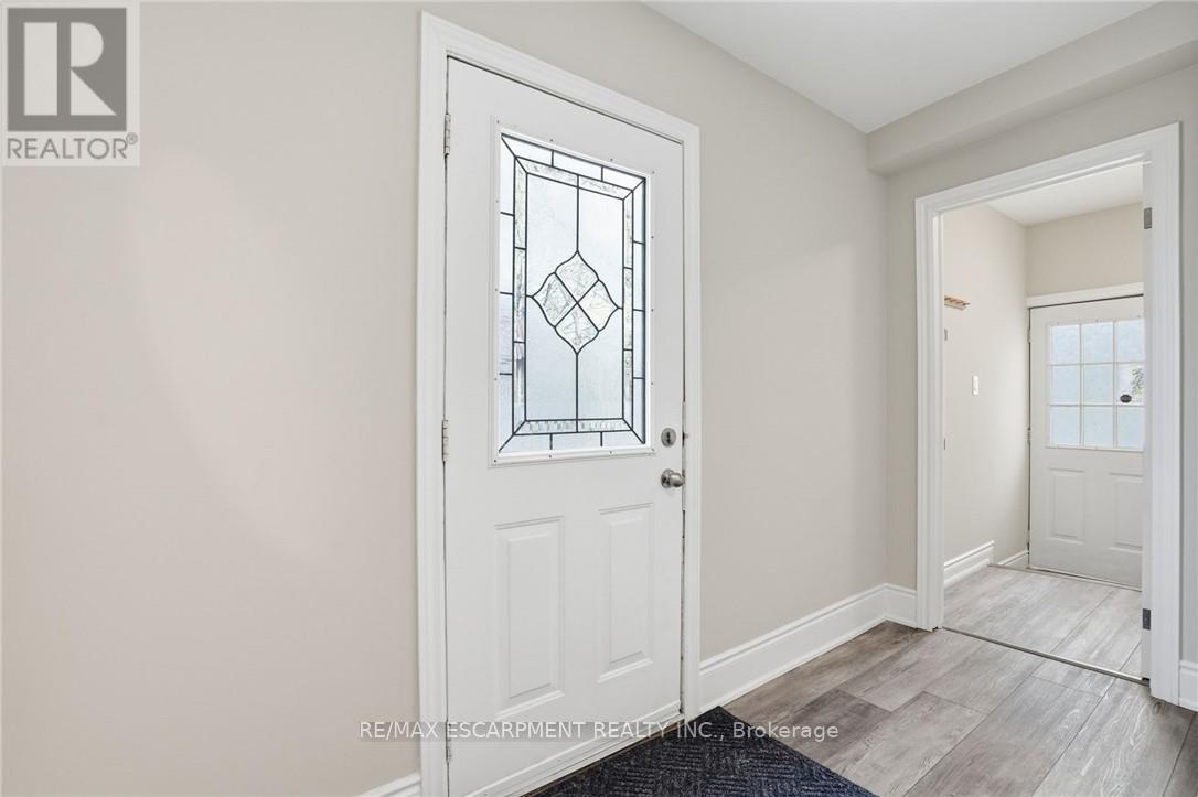 390 Hunter Street W, Hamilton, Ontario  L8P 1S9 - Photo 3 - X13481590