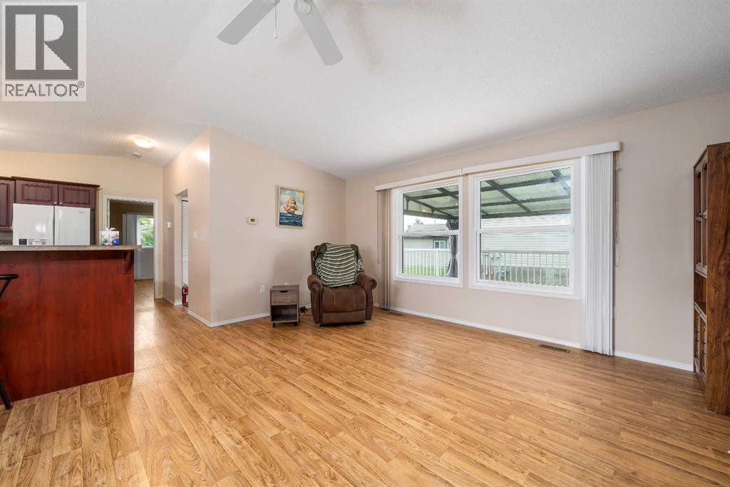 62 Timothy Way SE, Medicine Hat, Alberta  T1B 0M7 - Photo 13 - A2337424