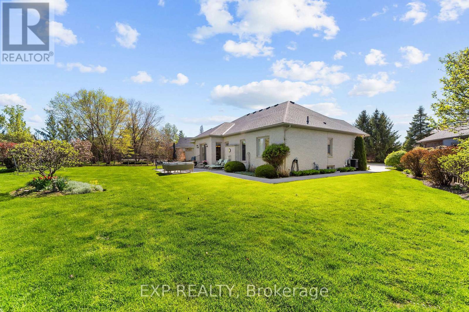 1991 Whippoorwill Place, London North, Ontario  N6G 5L7 - Photo 4 - X13682916