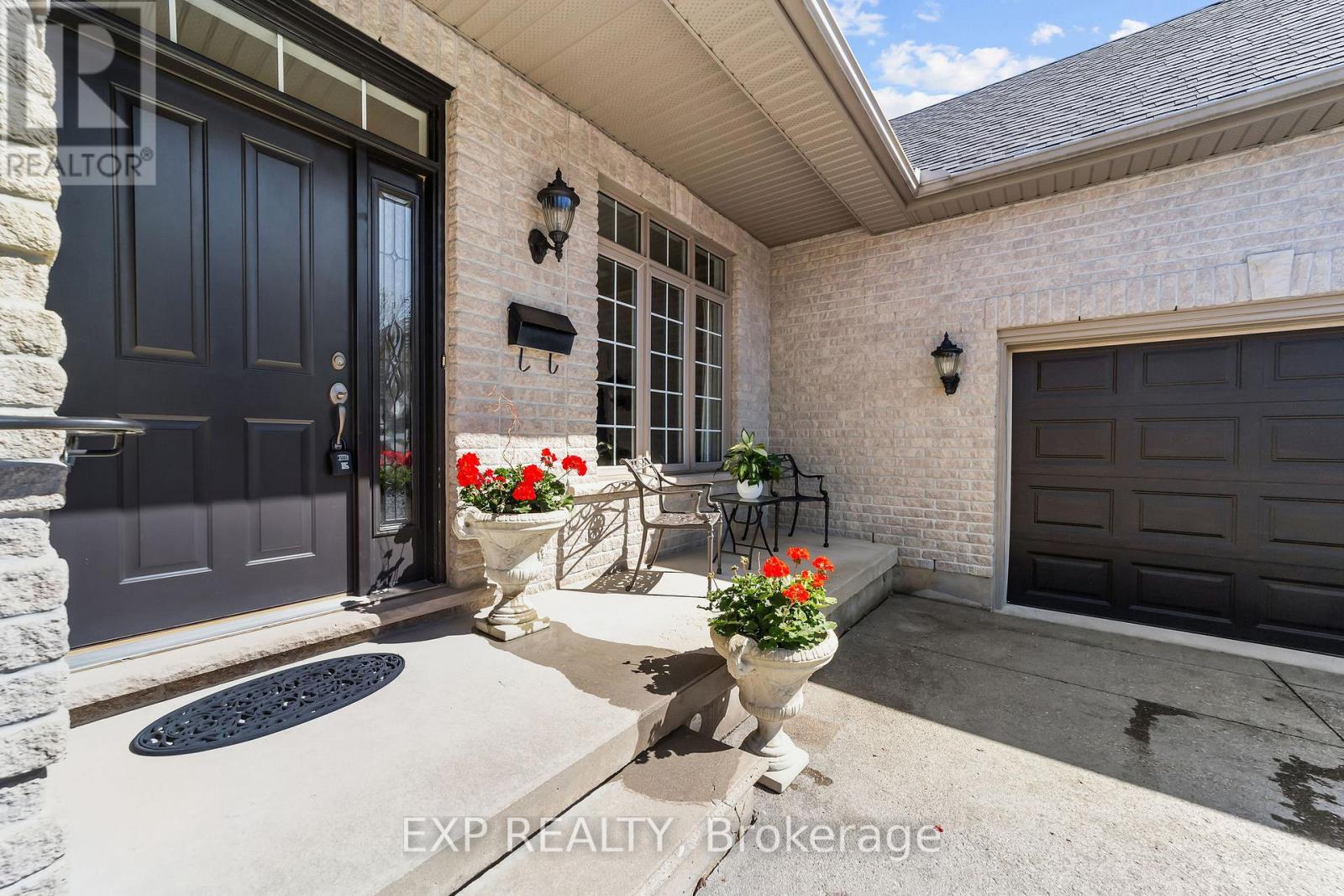 1991 Whippoorwill Place, London North, Ontario  N6G 5L7 - Photo 8 - X13682916