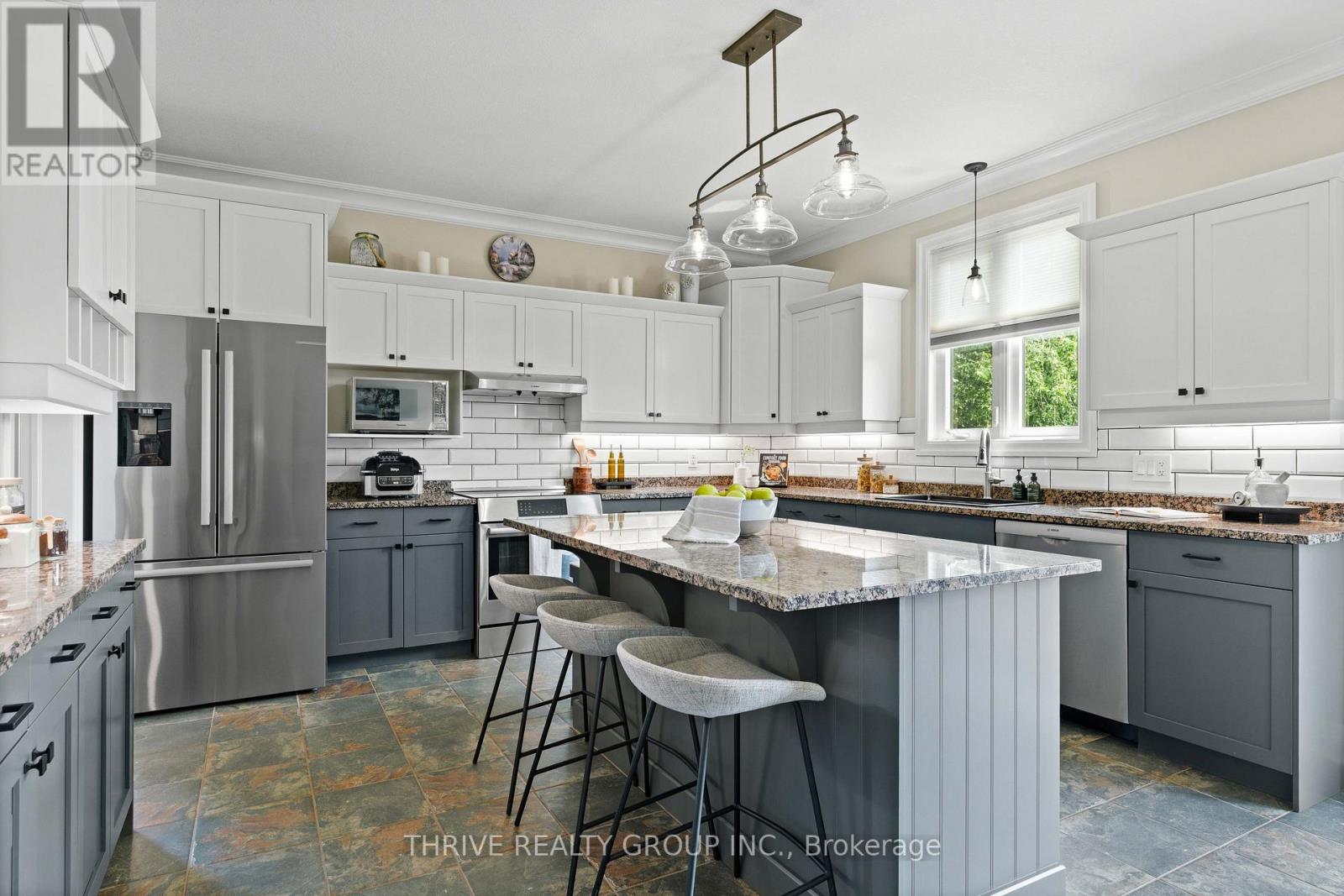 26 Earlscourt Terrace, Middlesex Centre, Ontario  N0L 1R0 - Photo 10 - X13682948