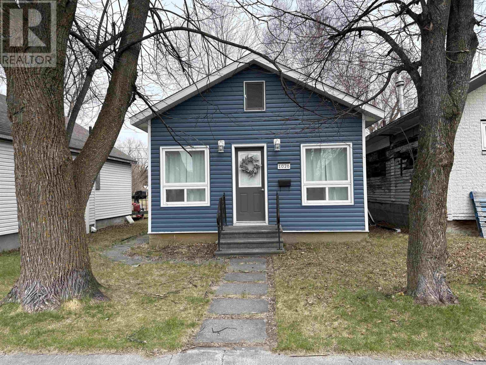 1026 Third St E, Fort Frances, Ontario  P9A 1S4 - Photo 1 - TB2600965