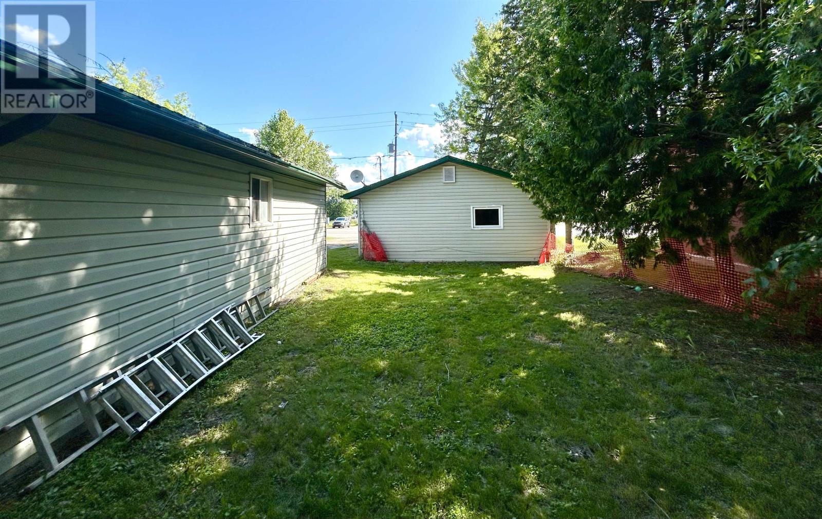 6080 Highway 11, Emo, Ontario  P0W 1E0 - Photo 4 - TB2601855