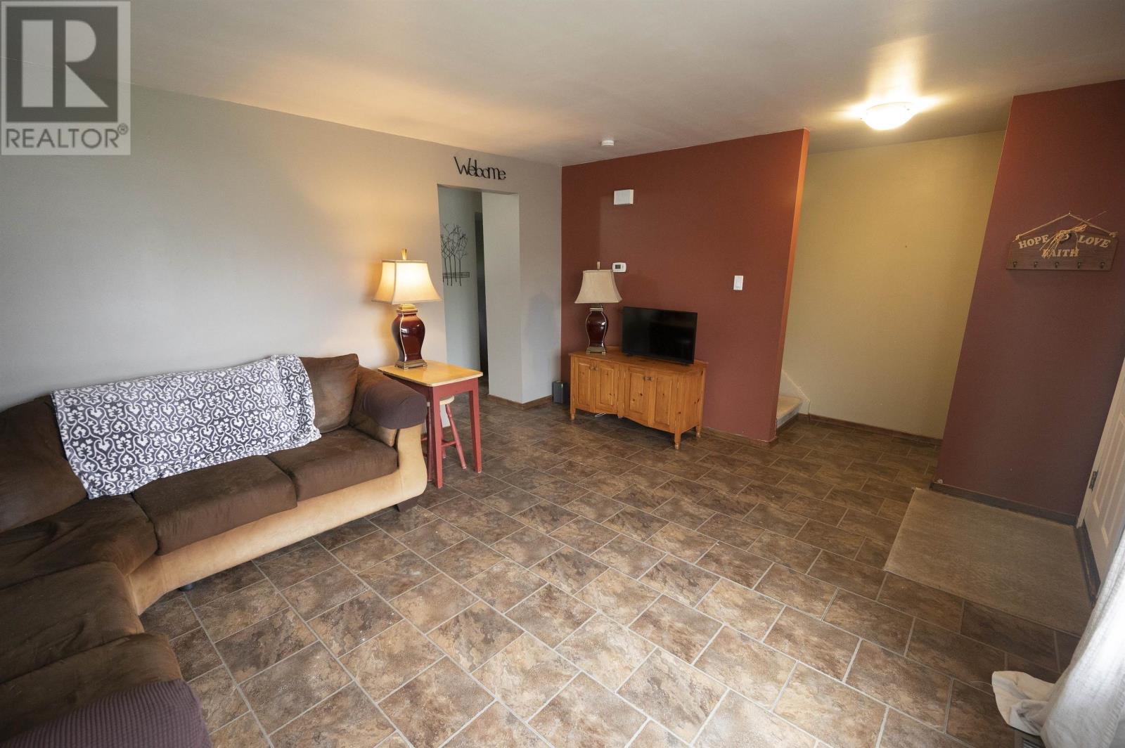 537 Churchill Drive West, Thunder Bay, Ontario  P7C 5C4 - Photo 5 - TB2602383