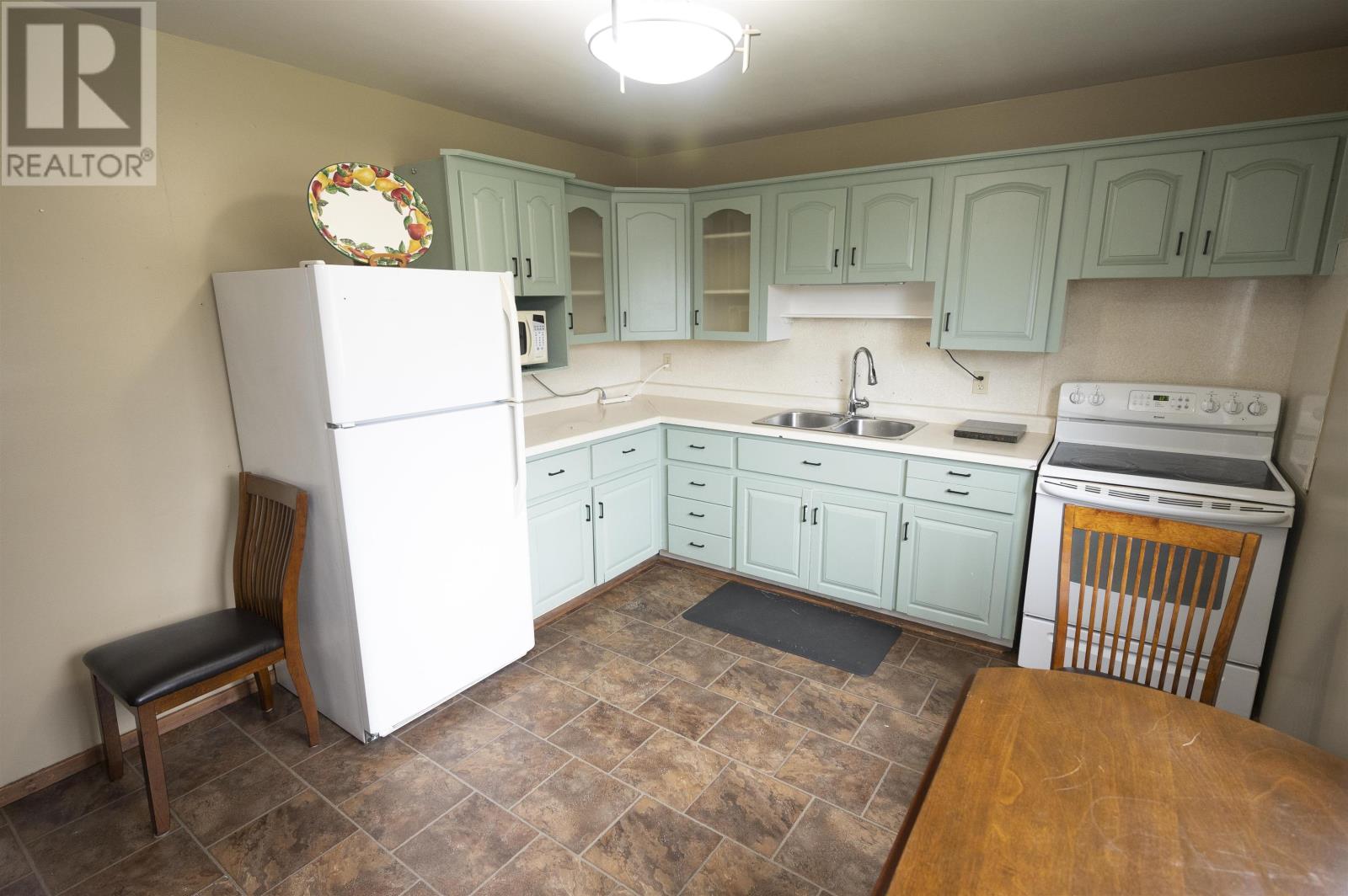 537 Churchill Drive West, Thunder Bay, Ontario  P7C 5C4 - Photo 7 - TB2602383