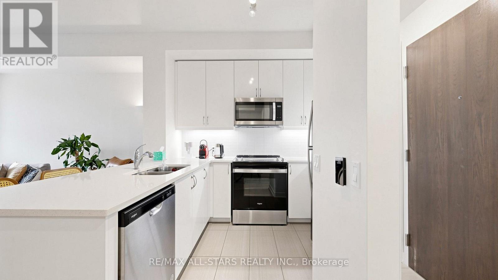 1609 - 4955 Yonge Street, Toronto, Ontario  M2N 0L8 - Photo 16 - C13624374
