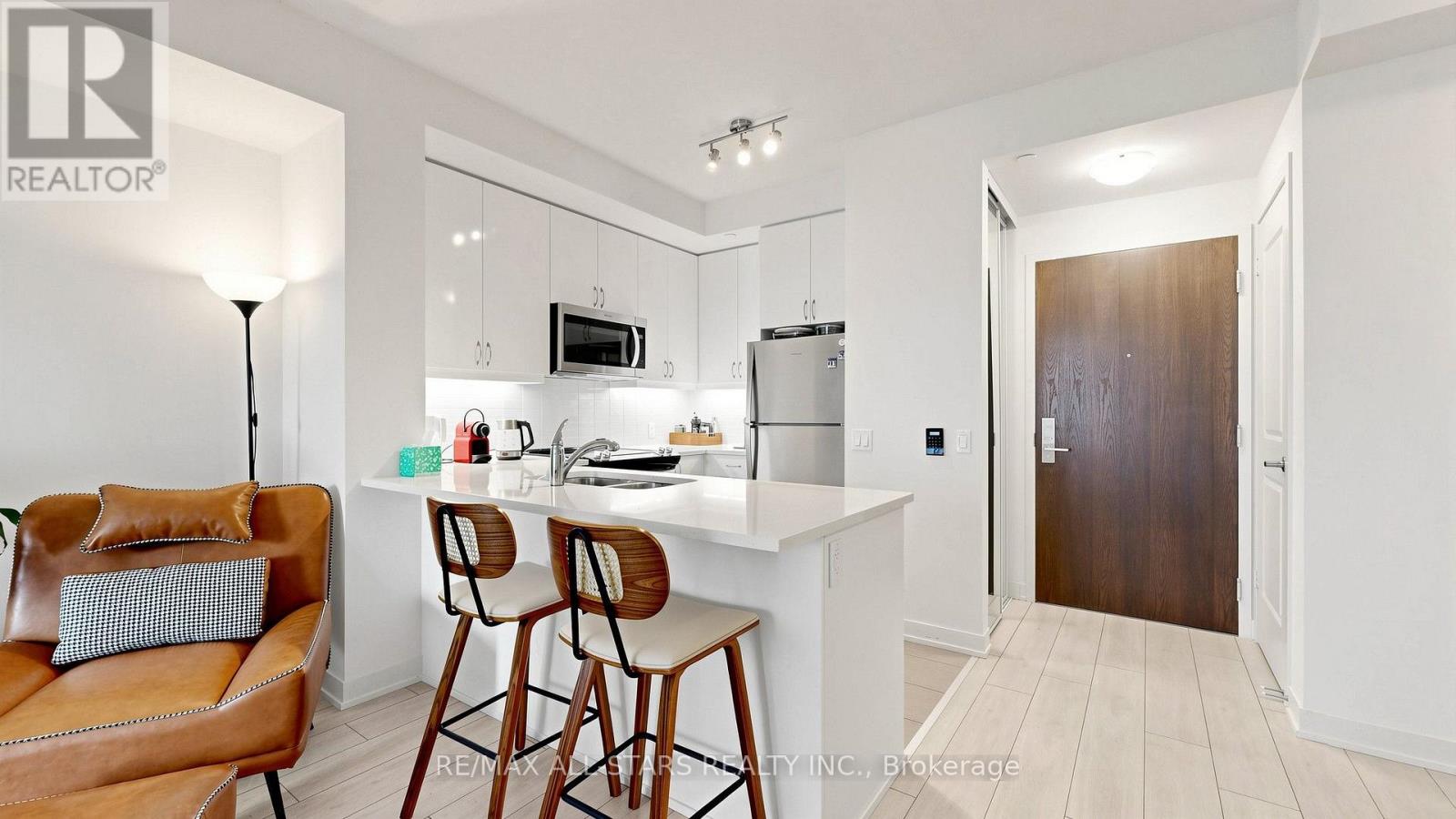 1609 - 4955 Yonge Street, Toronto, Ontario  M2N 0L8 - Photo 14 - C13624374