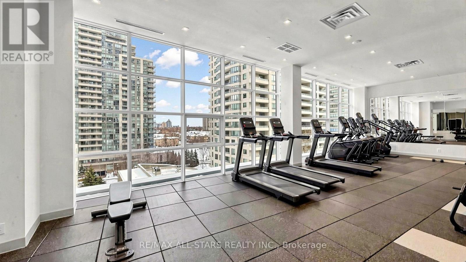 1609 - 4955 Yonge Street, Toronto, Ontario  M2N 0L8 - Photo 32 - C13624374