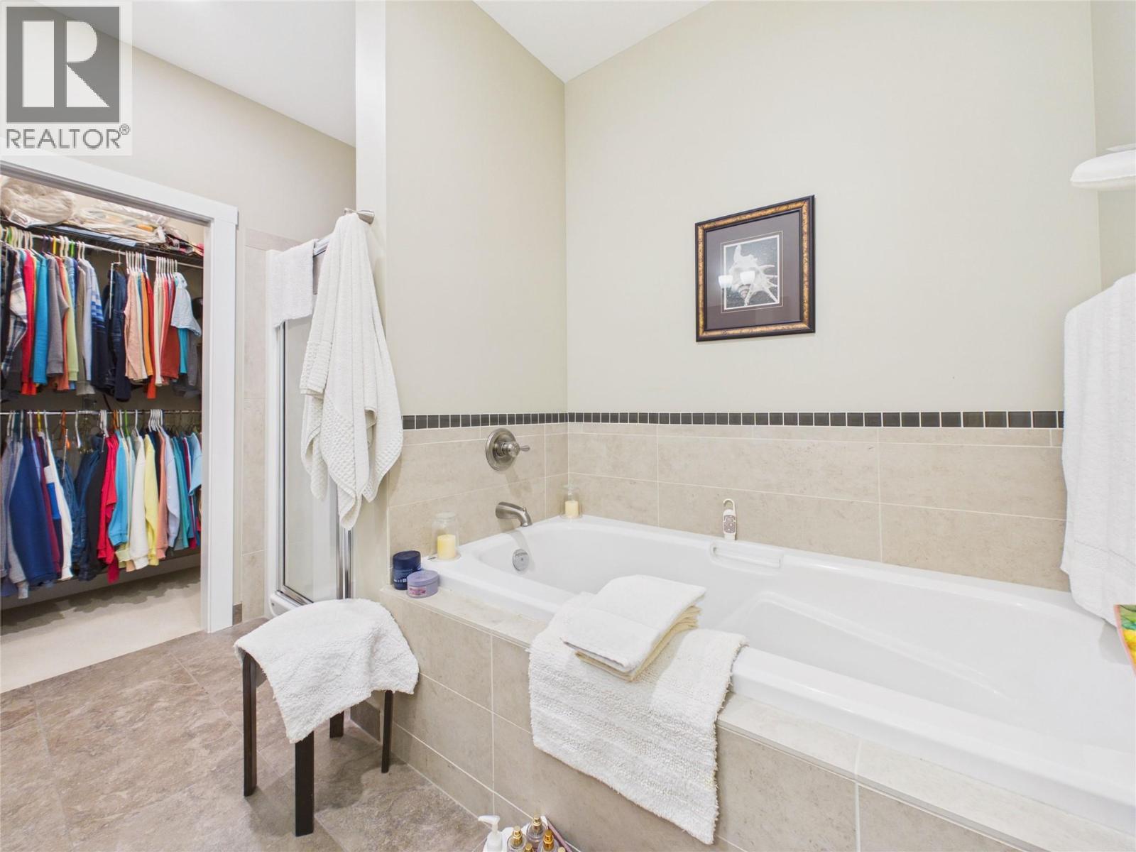 240 Boulder Creek, Cranbrook, British Columbia V1C 0B4 - Photo 30 - 10397853