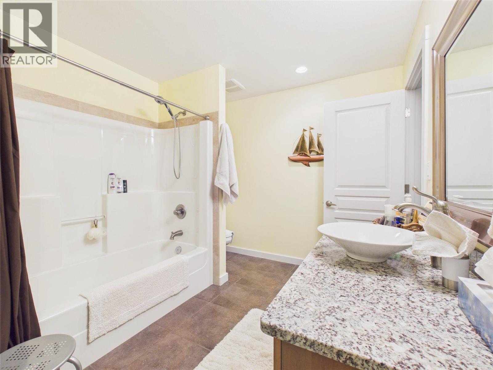 240 Boulder Creek, Cranbrook, British Columbia V1C 0B4 - Photo 48 - 10397853