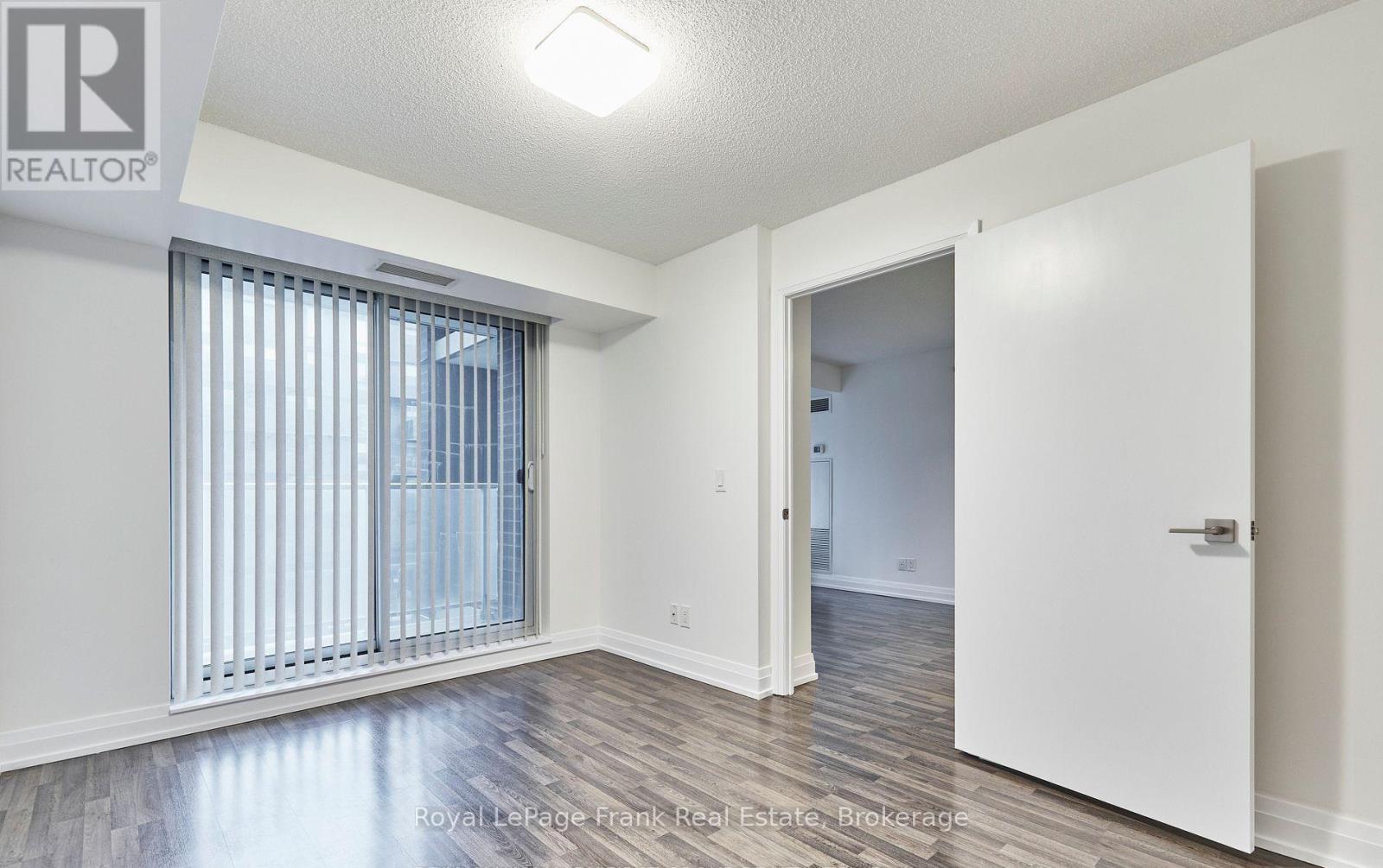 E402 - 555 Wilson Avenue, Toronto, Ontario  M3H 5Y6 - Photo 13 - C13682858