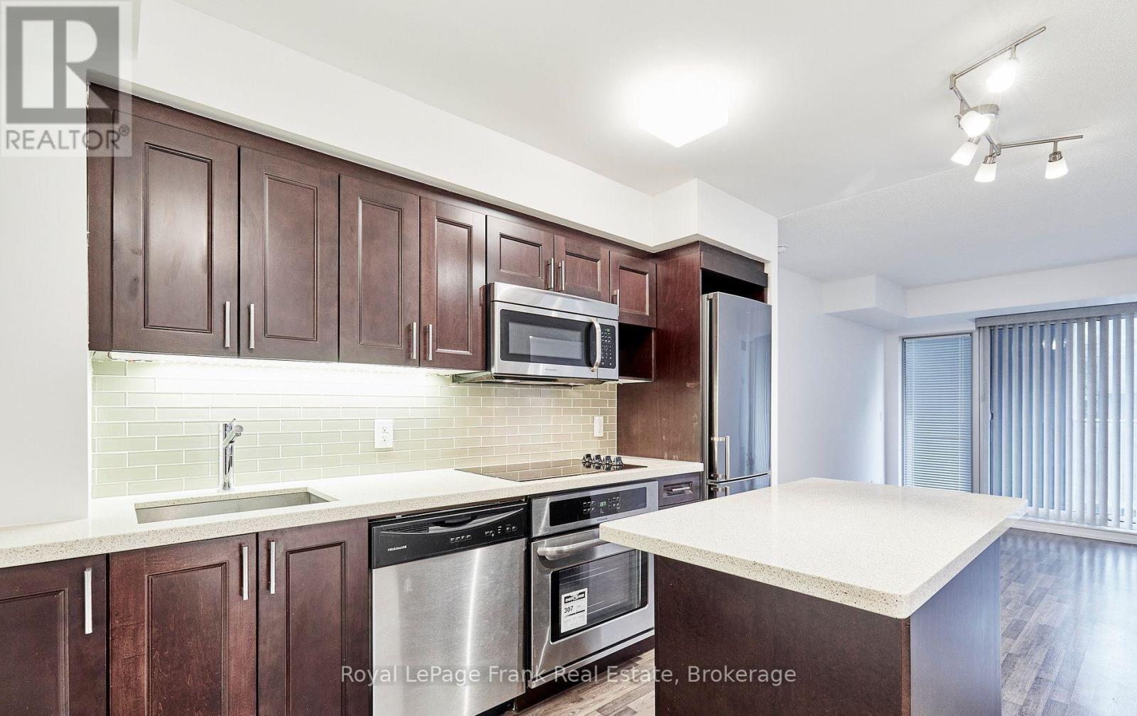 E402 - 555 Wilson Avenue, Toronto, Ontario  M3H 5Y6 - Photo 4 - C13682858