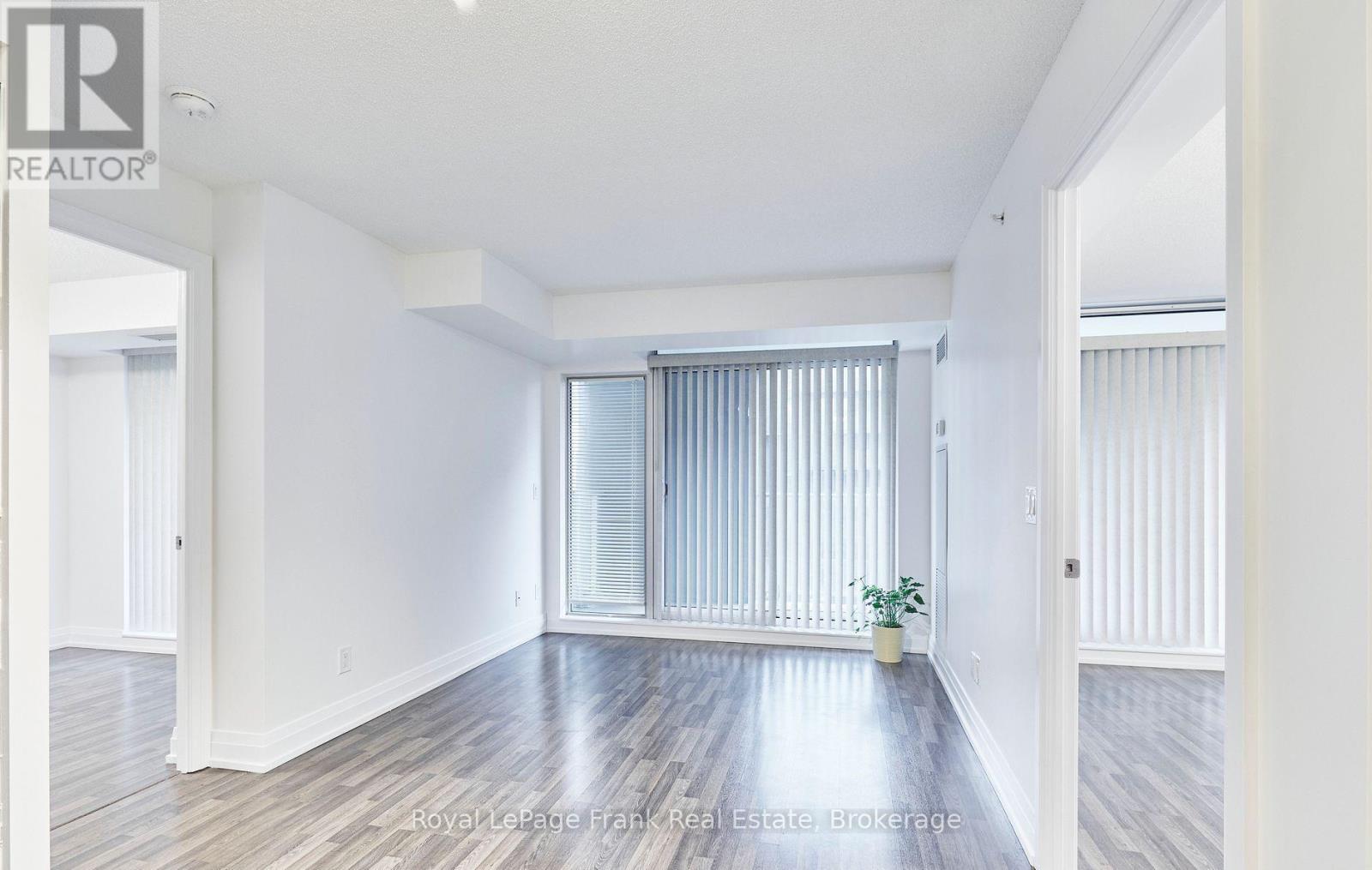 E402 - 555 Wilson Avenue, Toronto, Ontario  M3H 5Y6 - Photo 5 - C13682858