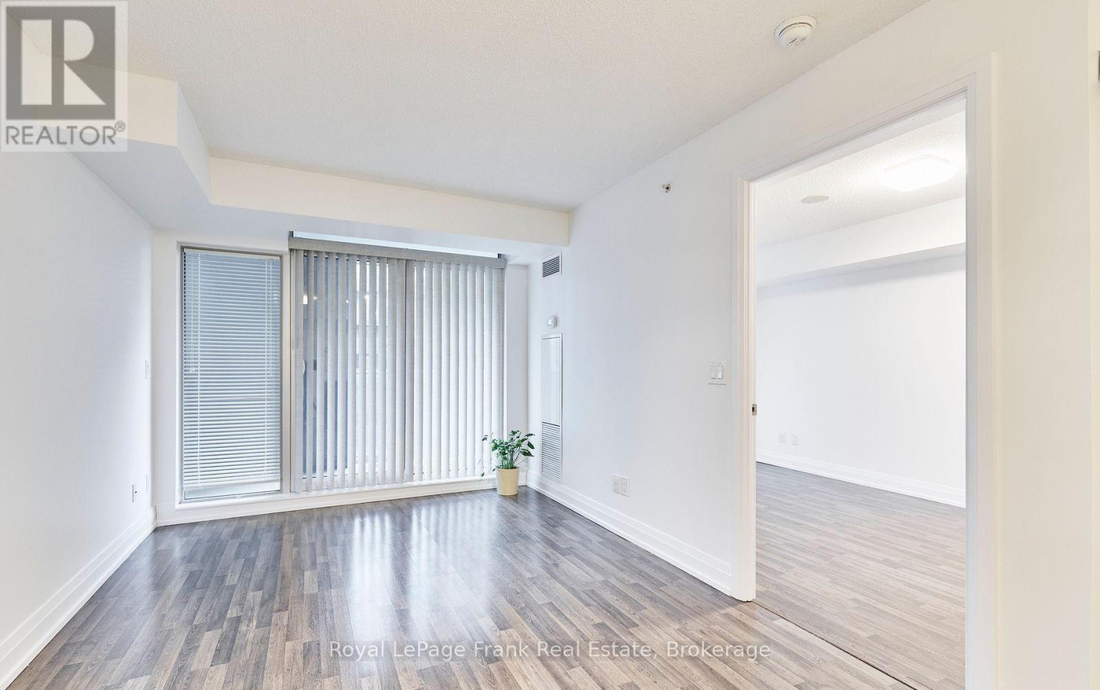 E402 - 555 Wilson Avenue, Toronto, Ontario  M3H 5Y6 - Photo 6 - C13682858