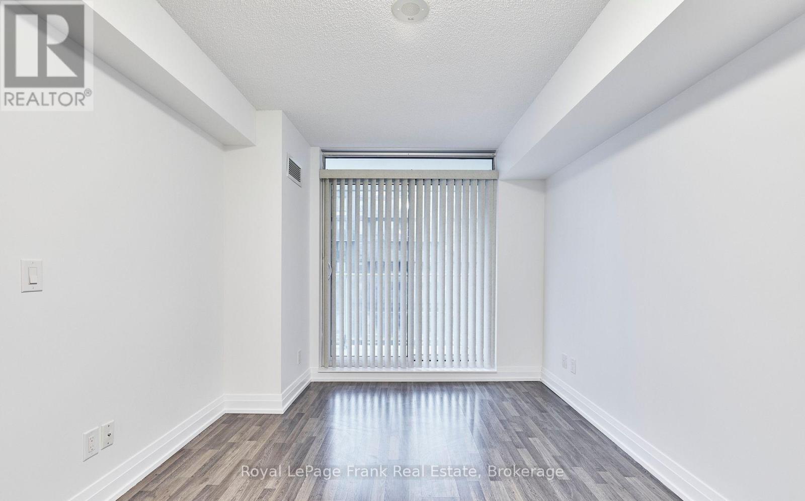E402 - 555 Wilson Avenue, Toronto, Ontario  M3H 5Y6 - Photo 7 - C13682858