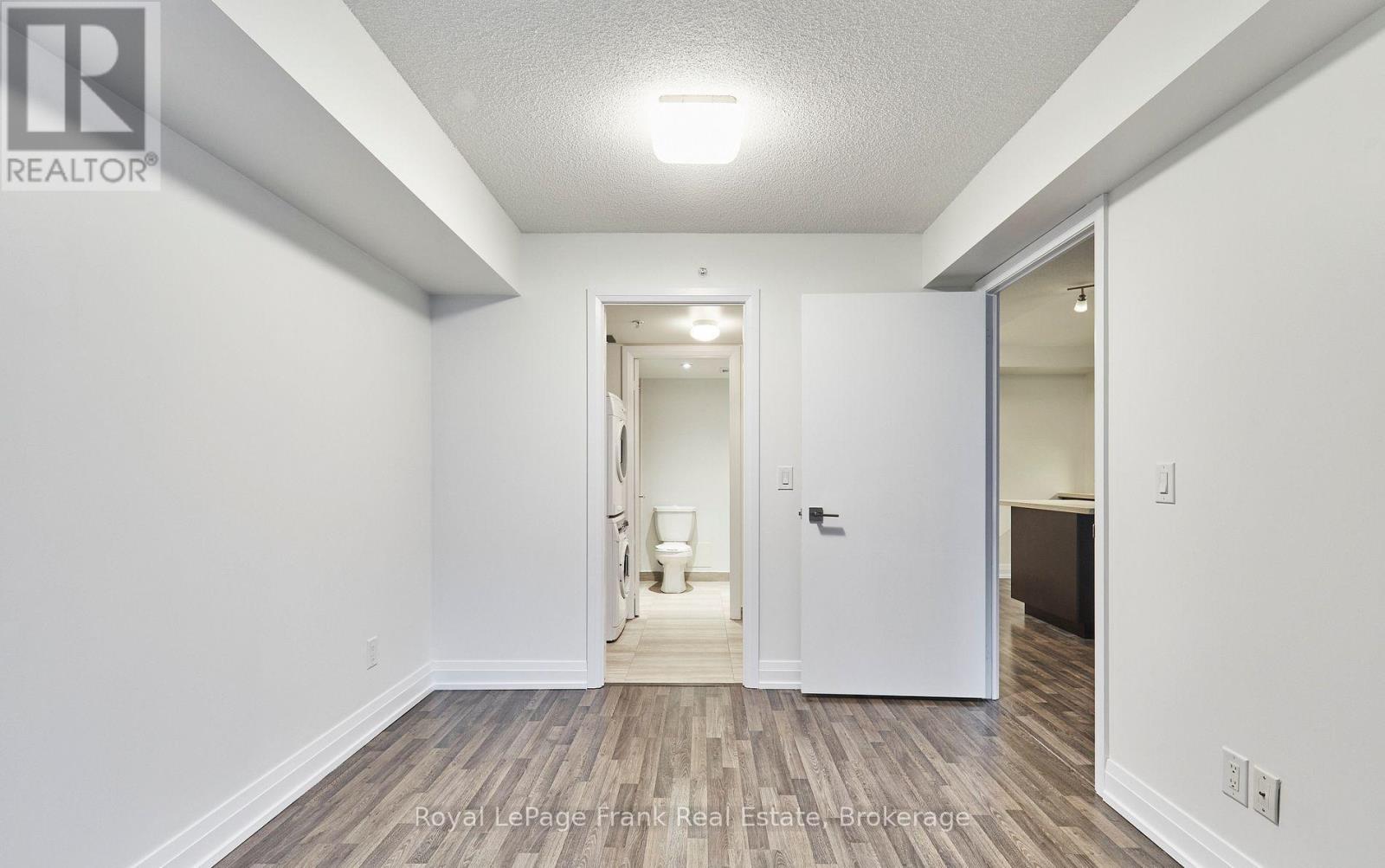 E402 - 555 Wilson Avenue, Toronto, Ontario  M3H 5Y6 - Photo 8 - C13682858