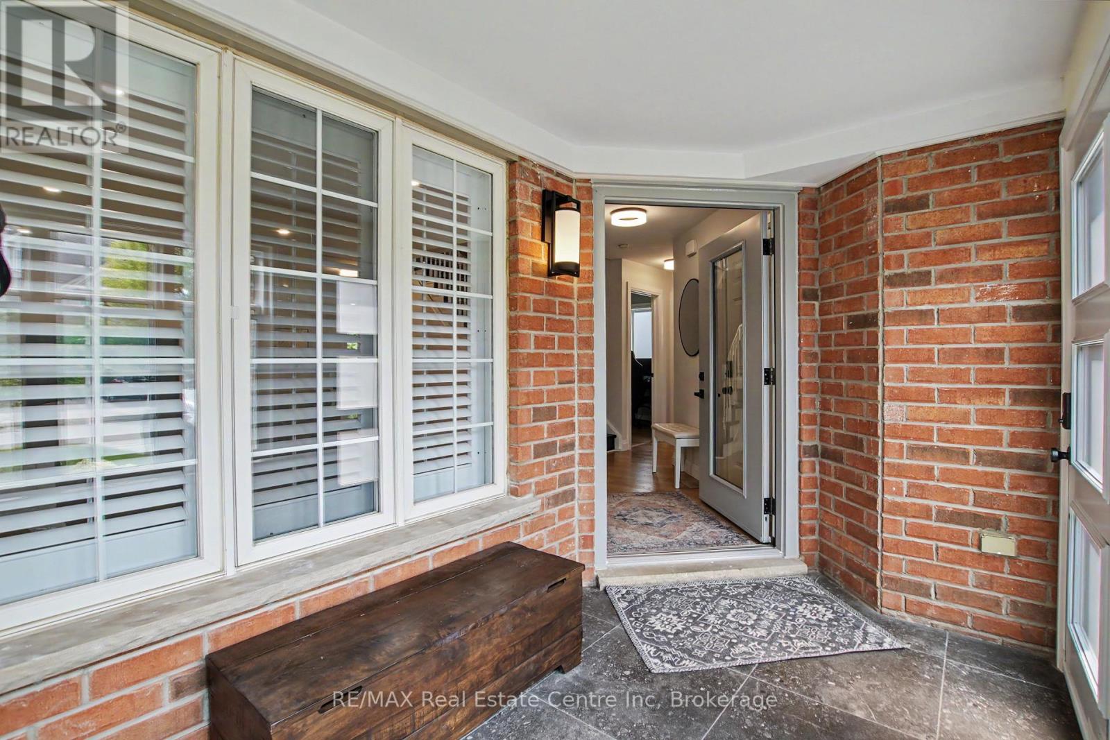 115 Mcfarlane Drive, Cambridge, Ontario  N3C 4L6 - Photo 4 - X13682880