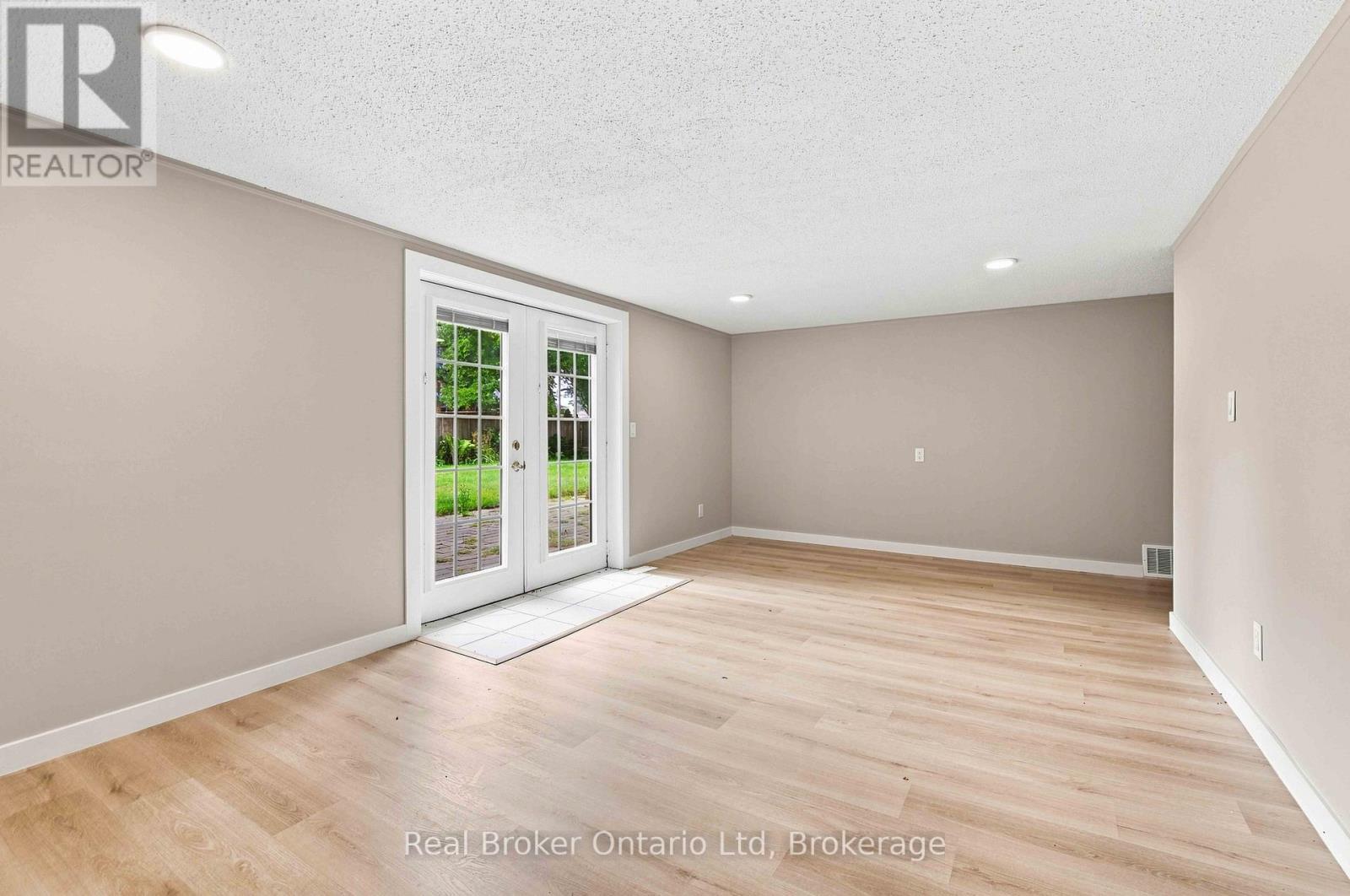 481 4th 'a' Street W, Owen Sound, Ontario N4K 3K2 - Photo 7 - X13683004