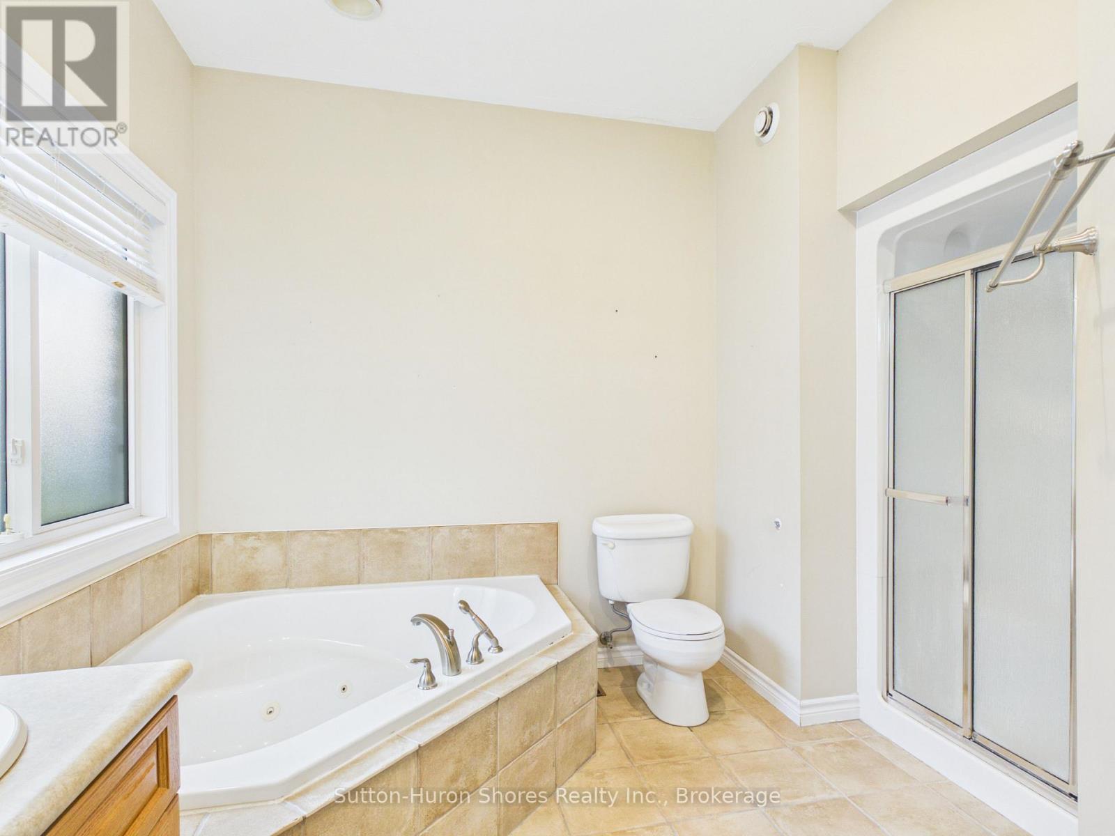 490 Bluewater Drive, Saugeen Shores, Ontario  N0H 2C1 - Photo 13 - X13683060