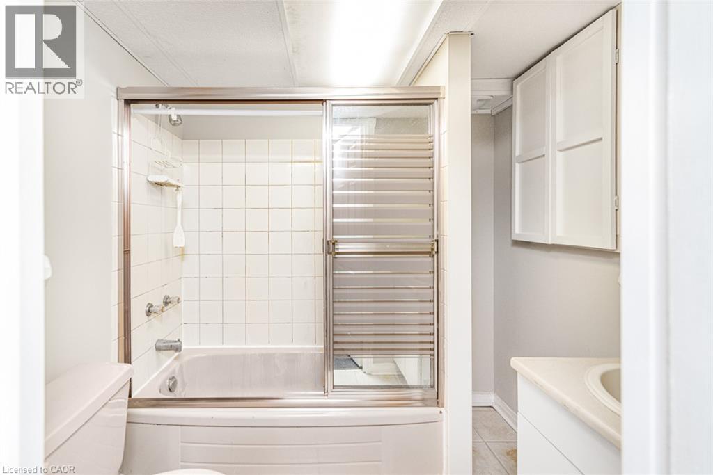 28 Riverdale Drive, Hamilton, Ontario L8E 1J8 - Photo 15 - 40853774