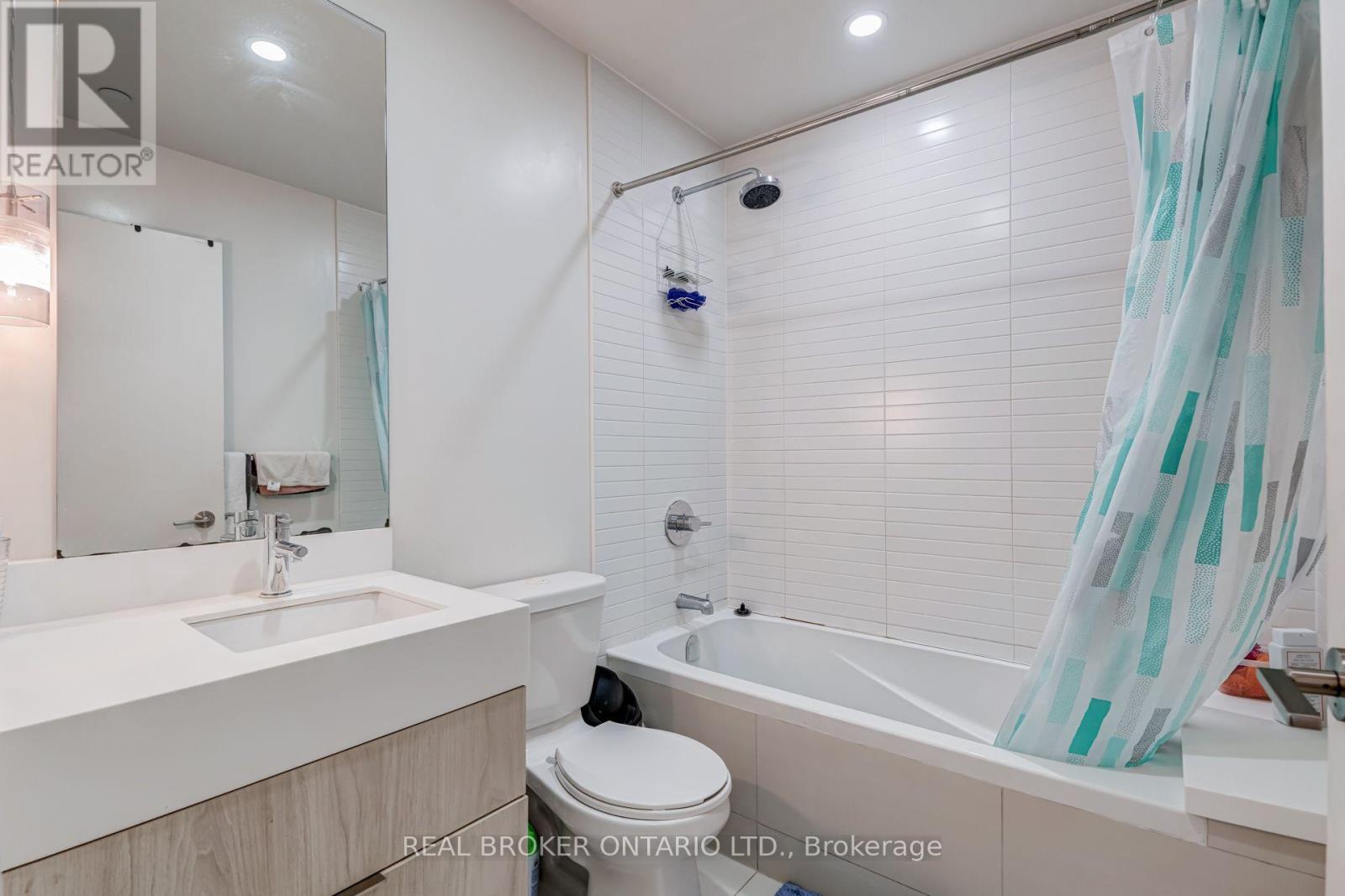 702 - 200 Sackville Street, Toronto, Ontario  M5A 0C4 - Photo 17 - C13682778