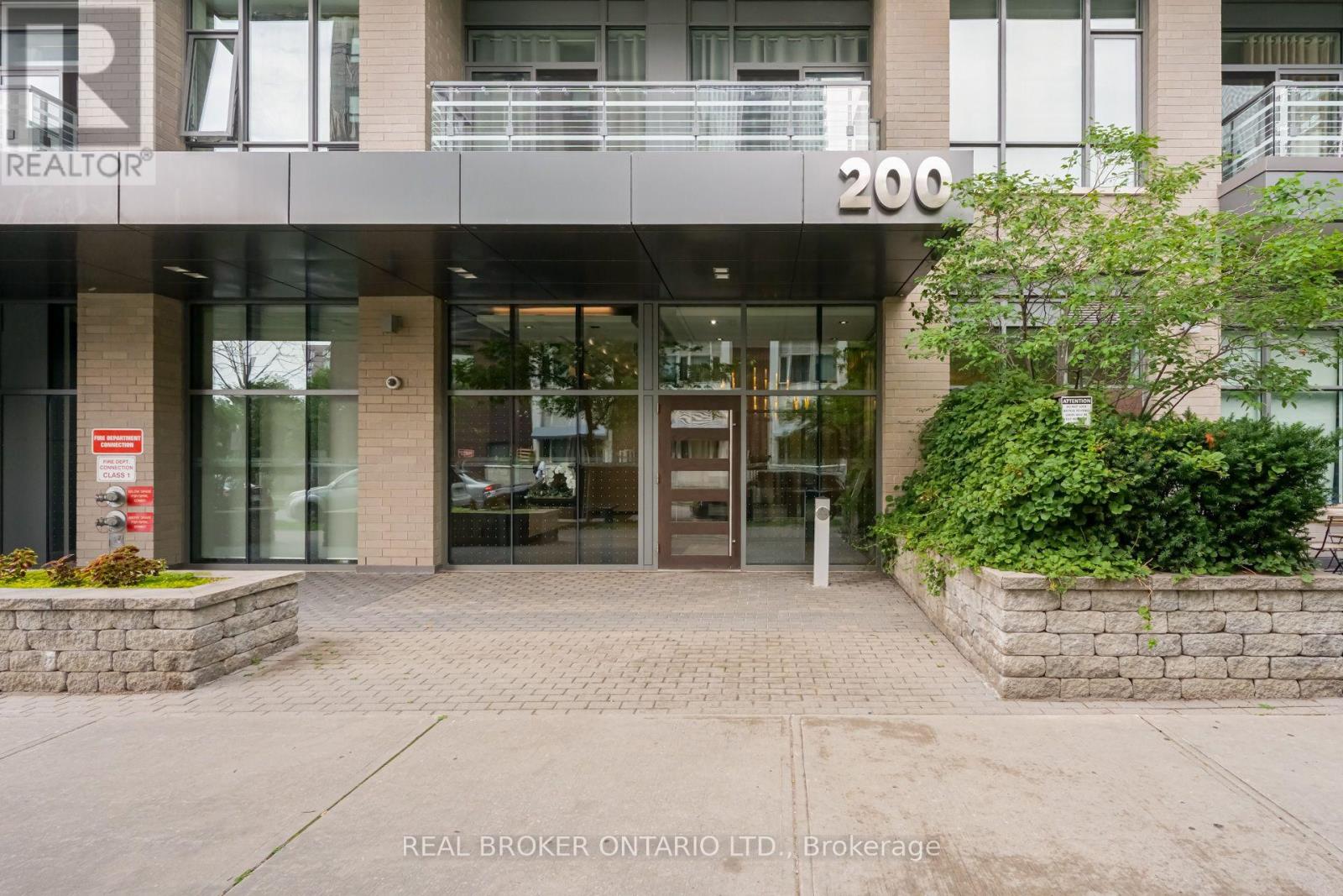 702 - 200 Sackville Street, Toronto, Ontario  M5A 0C4 - Photo 2 - C13682778