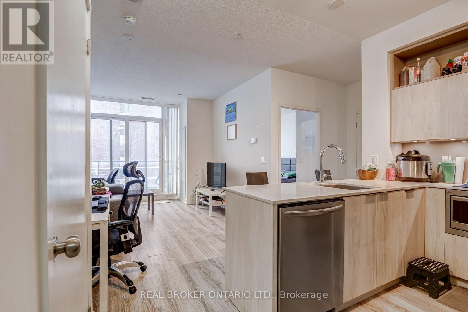 702 - 200 Sackville Street, Toronto, Ontario  M5A 0C4 - Photo 4 - C13682778