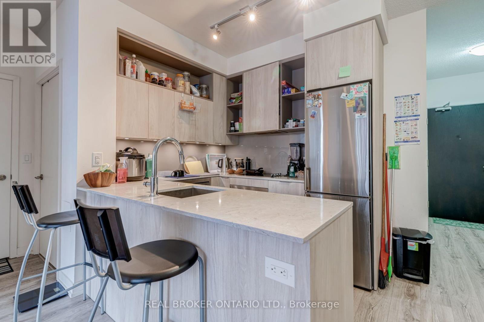 702 - 200 Sackville Street, Toronto, Ontario  M5A 0C4 - Photo 6 - C13682778