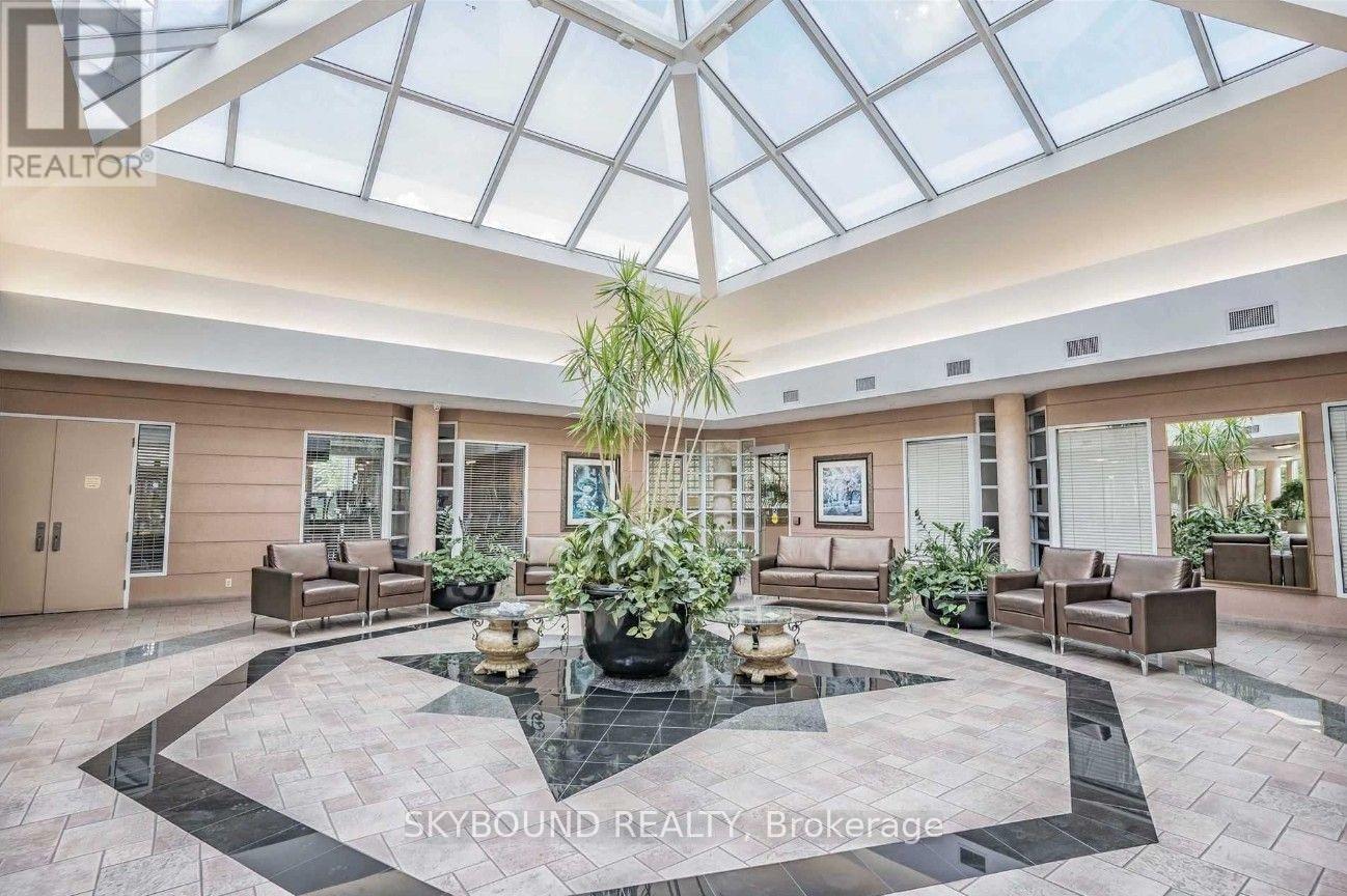 2601 - 7 Concorde Place, Toronto, Ontario  M3C 3N4 - Photo 3 - C13682812